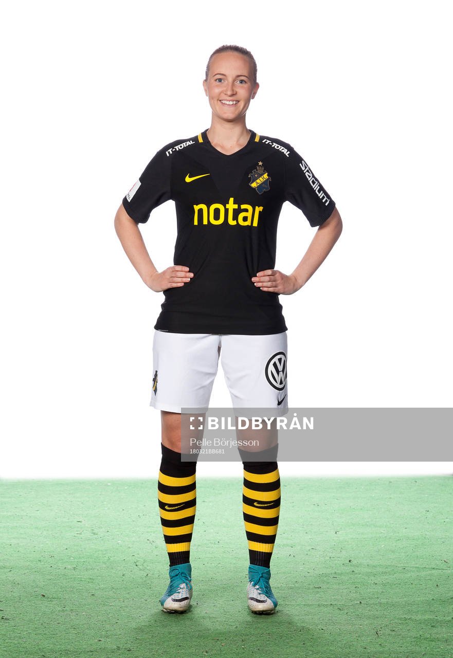 AIK:s Linnea Eriksson poserar för ett porträtt den 21 mars 2018 i Stockholm.