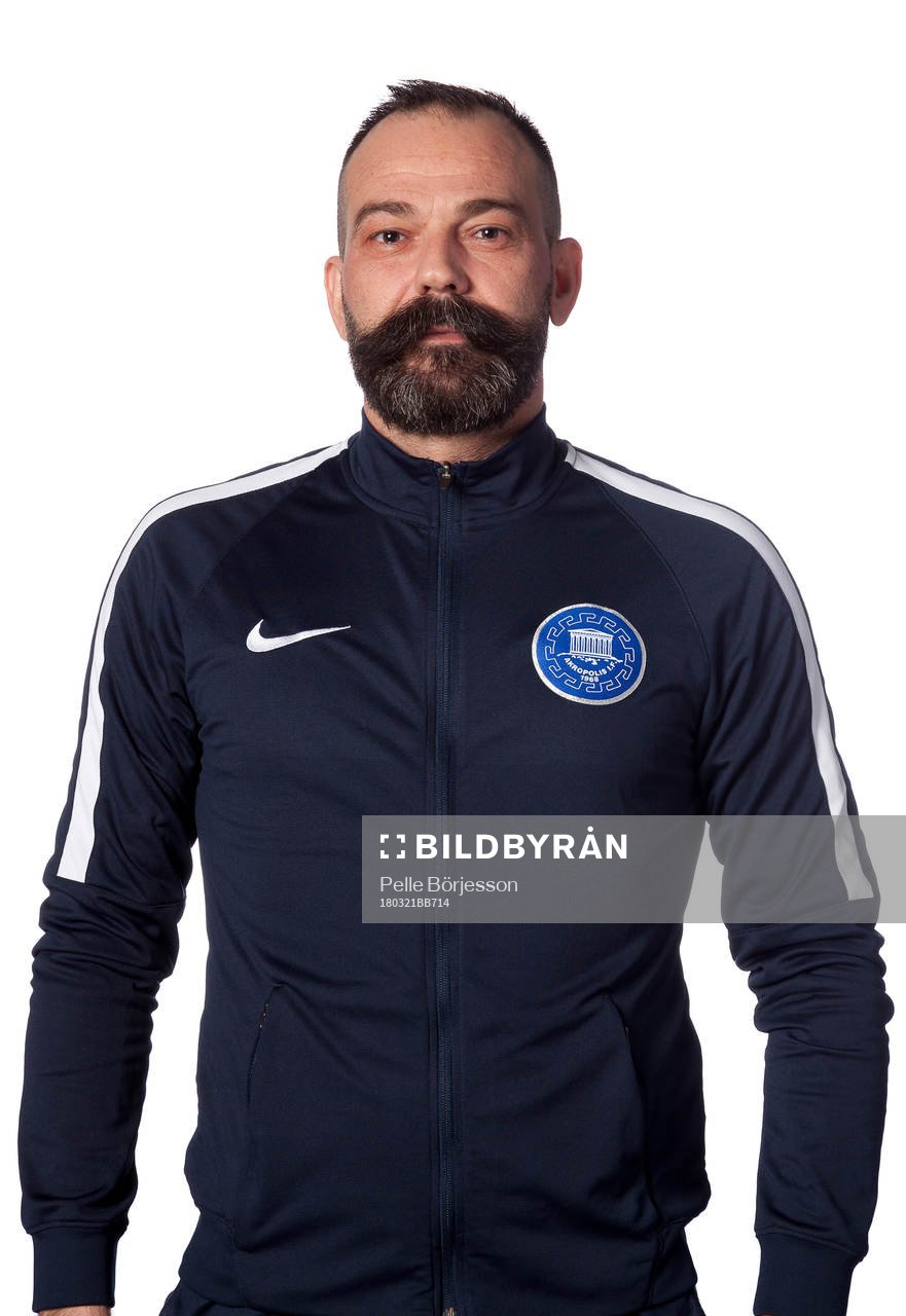 Akropolis tränare Konstantinos Panagopoulos poserar för ett porträtt den 21 mars 2018 i Stockholm.