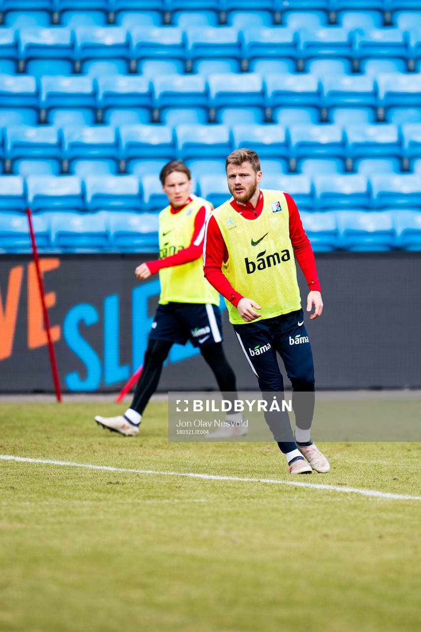 Jonas Svensson and Fredrik Midtsjø of Norway