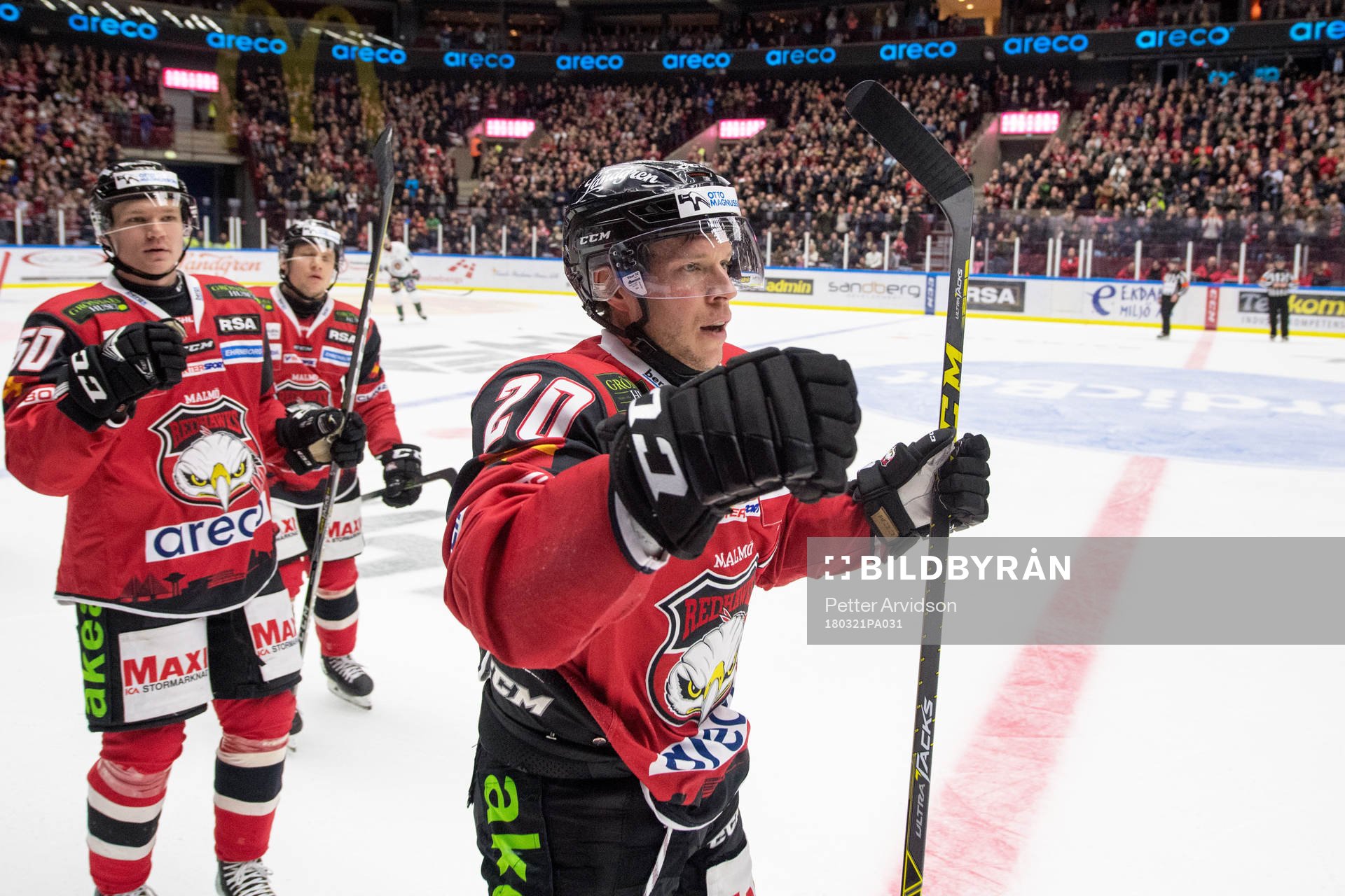 Malmö Redhawks Erik Forssell jublar