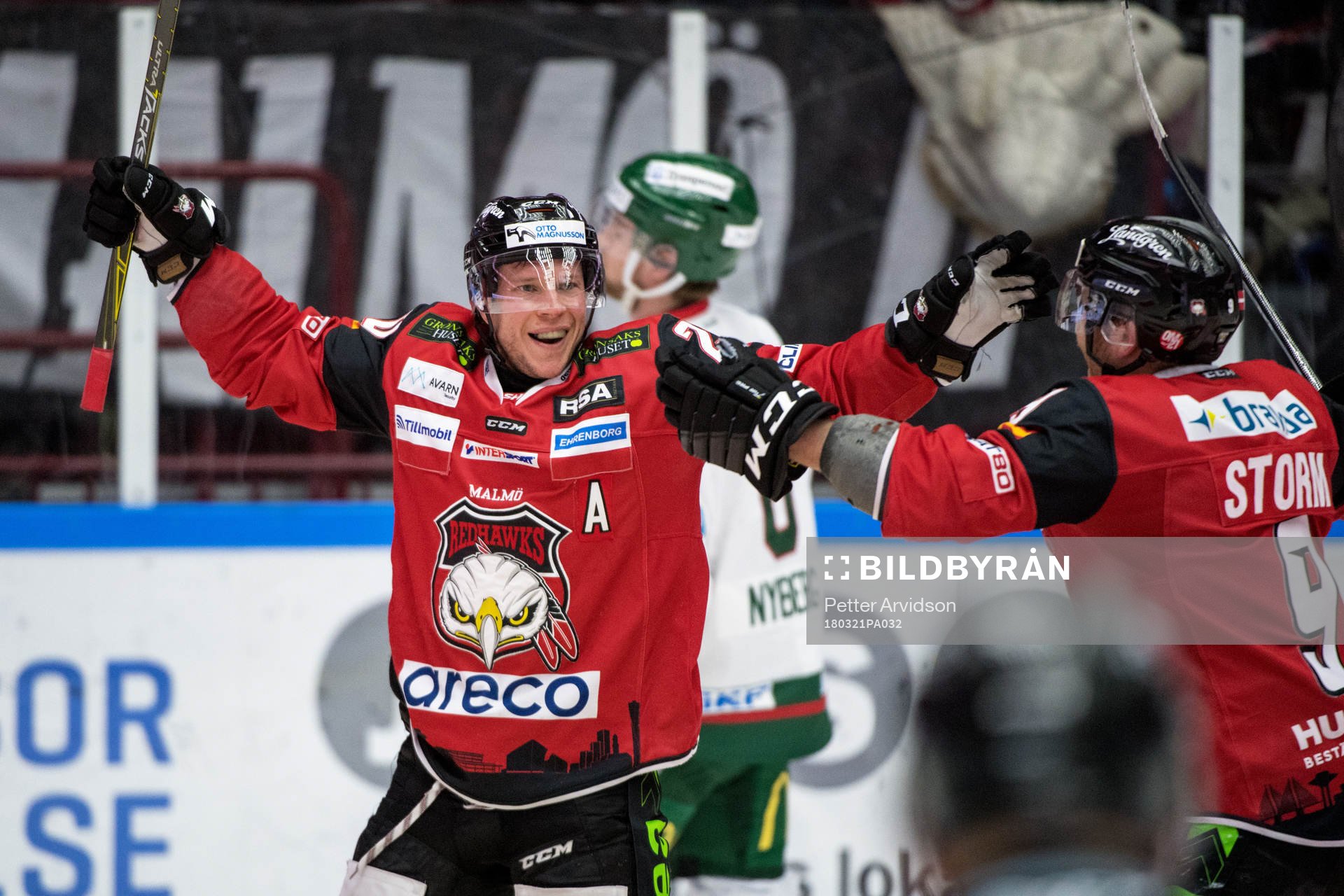 Malmö Redhawks Erik Forssell jublar