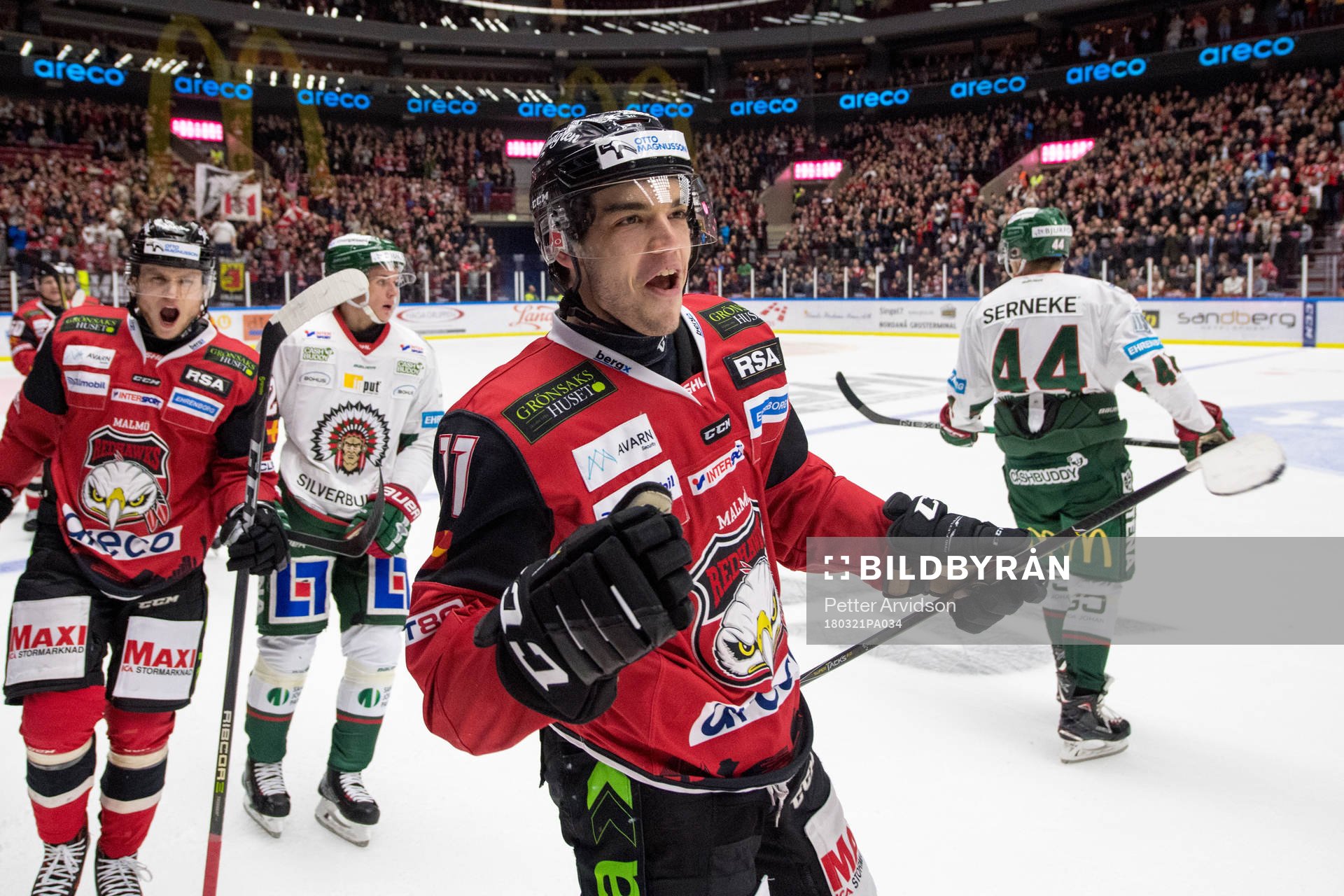Malmö Redhawks Lukas Haudum jublar