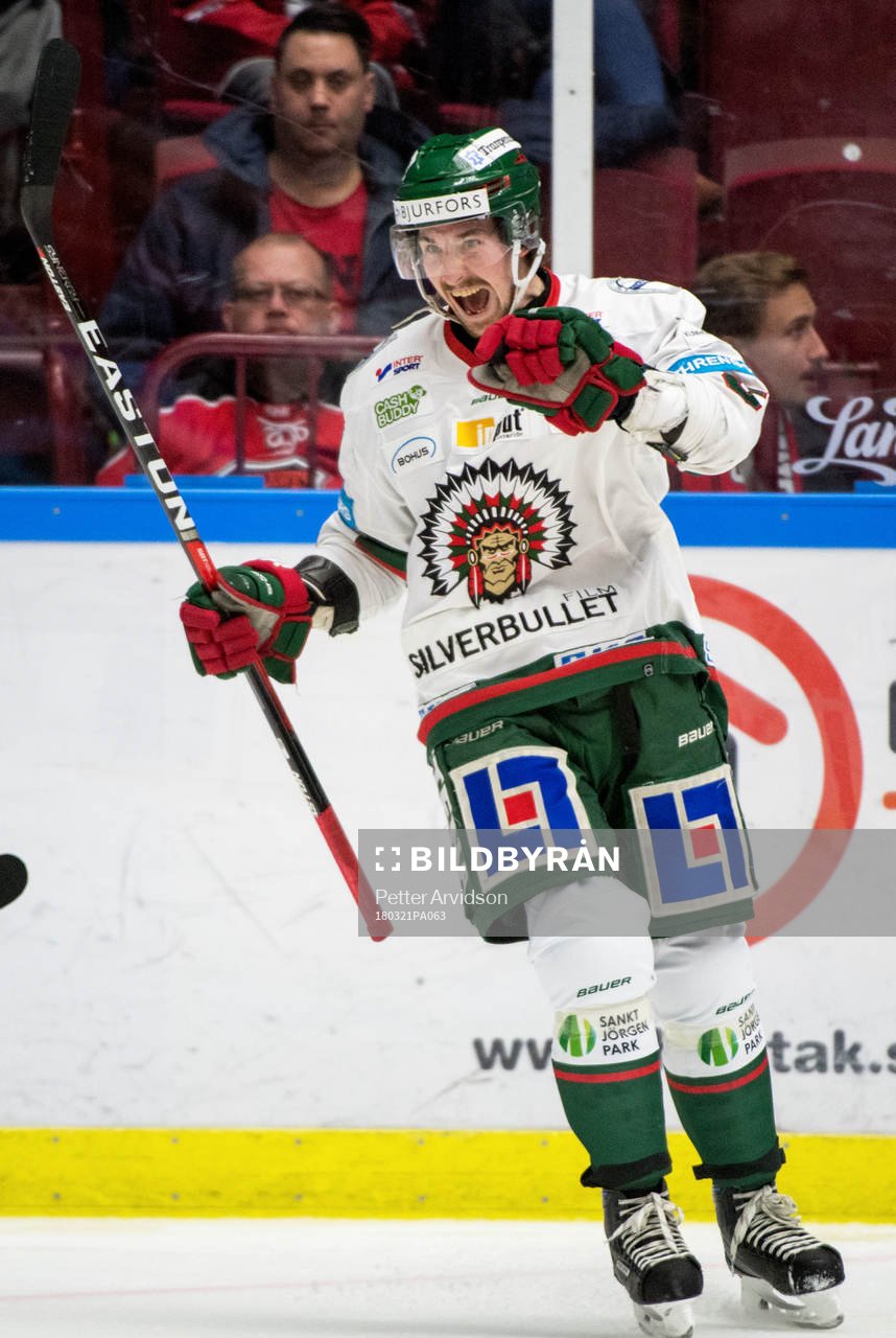 Frölundas Adam Almqvist jublar