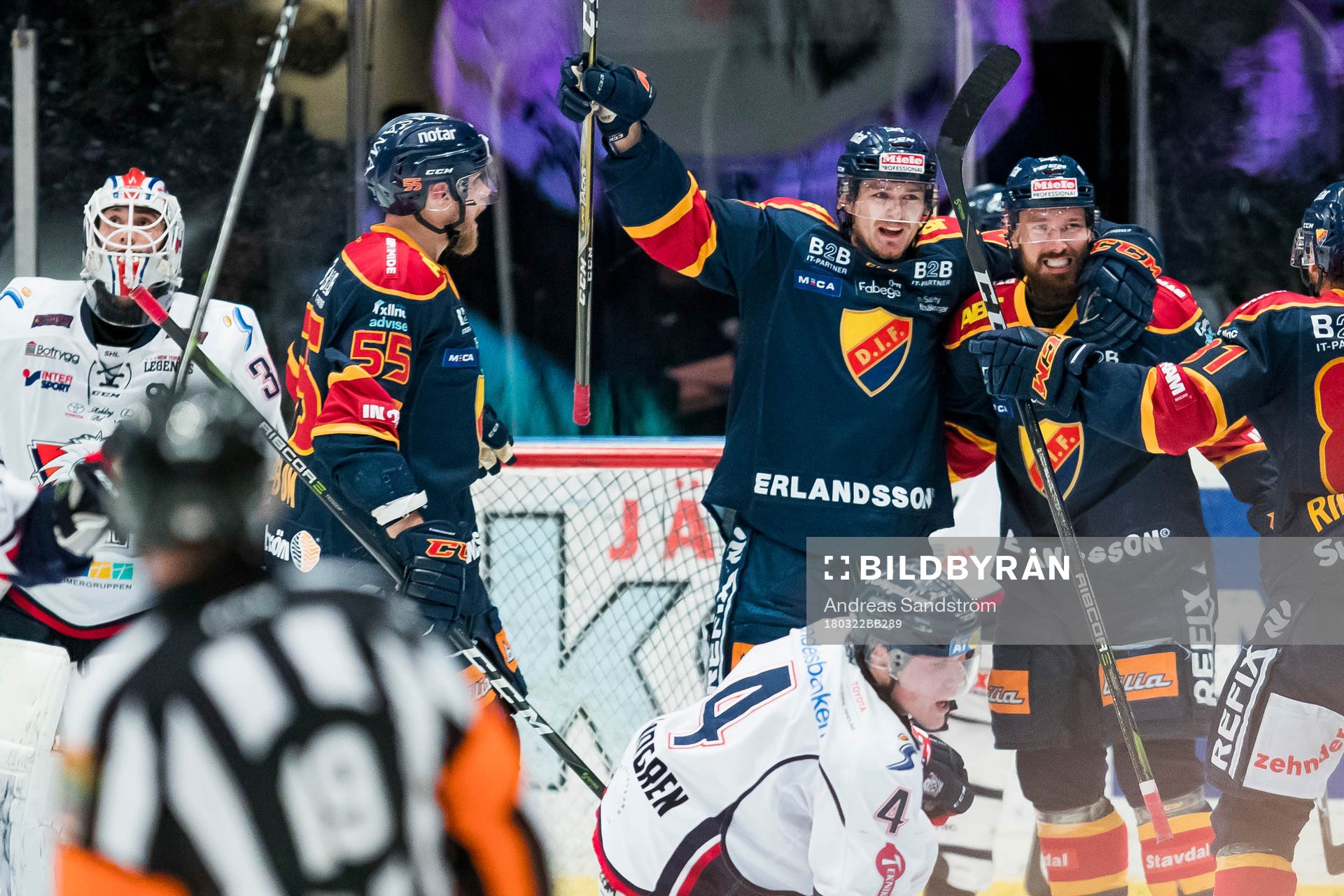 Djurgårdens Mikael Ahlén jublar