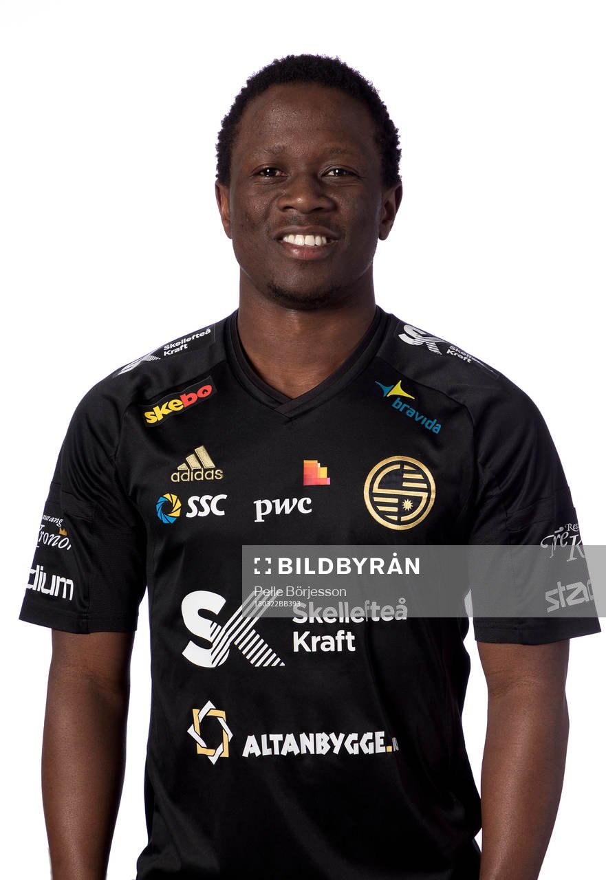 Skellefteås Raymond Ddungu poserar för ett porträtt den 22 mars 2018 i Skellefteå.