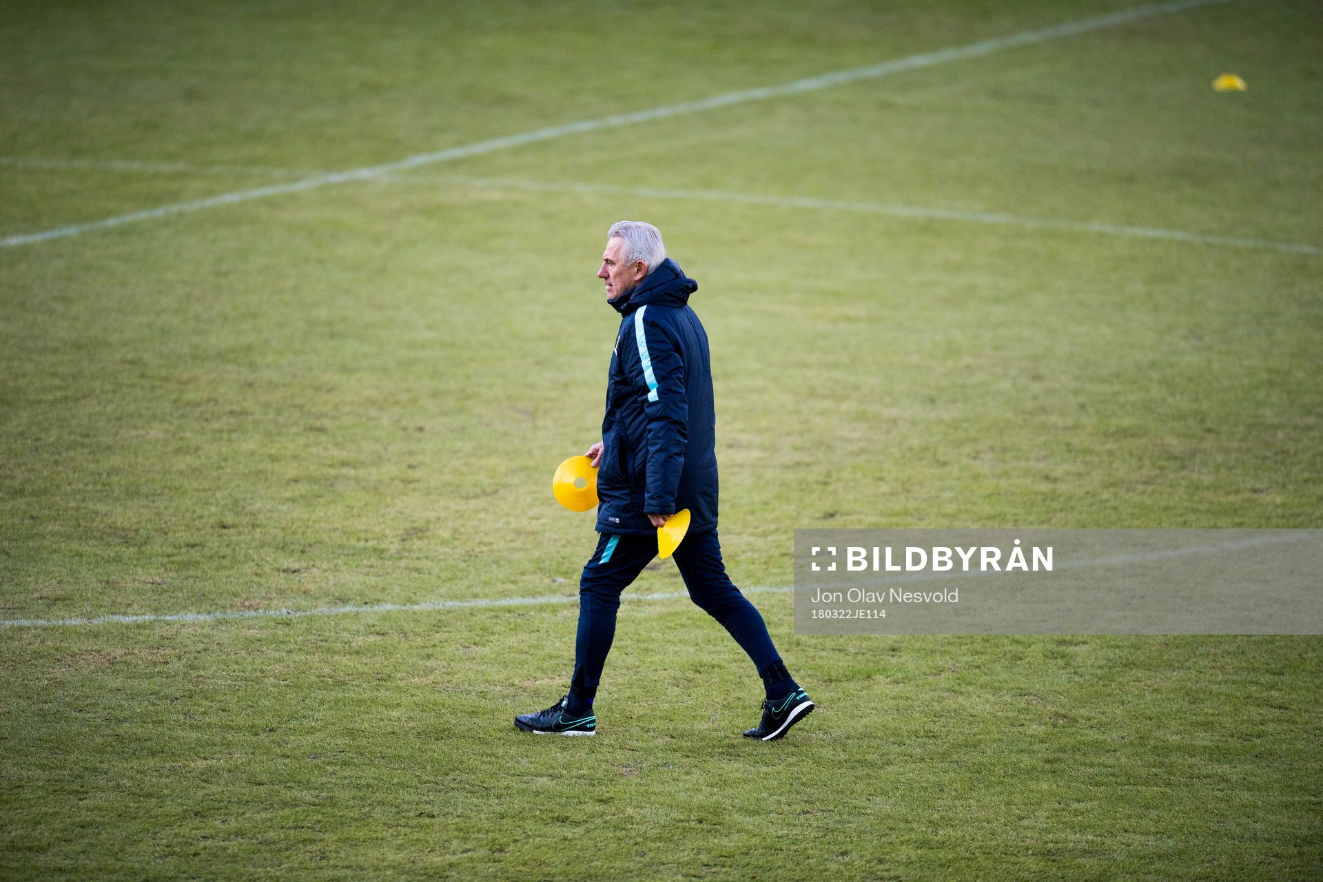 Bert van Marwijk, head coach of Australia