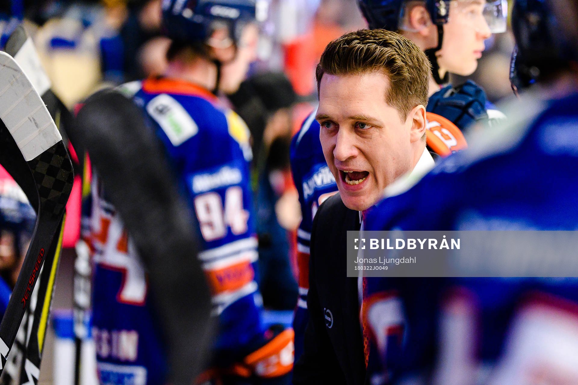 Växjös tränare Sam Hallam skriker