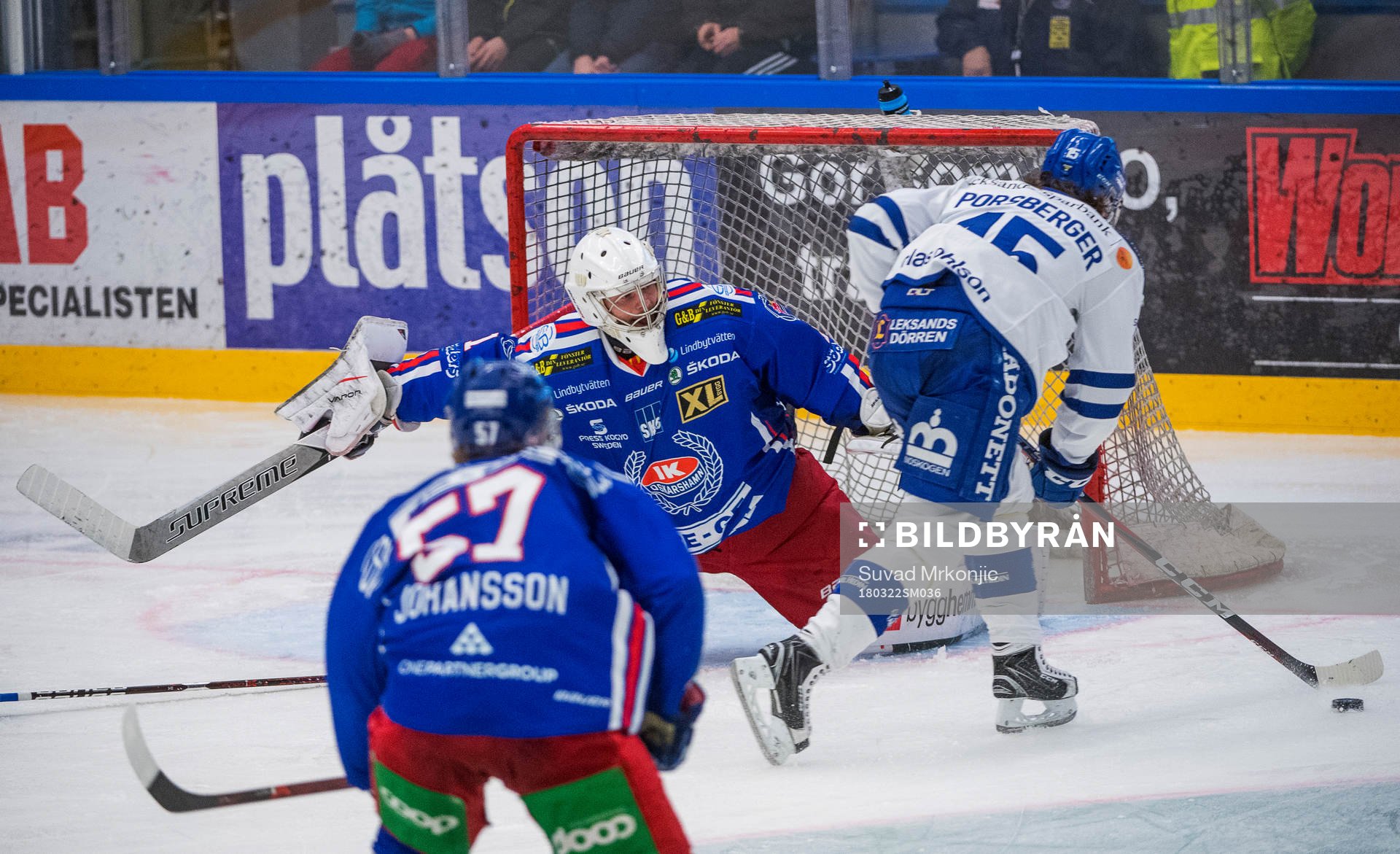 Oskarshamns målvakt Christoffer Rifalk  och Leksands Johan