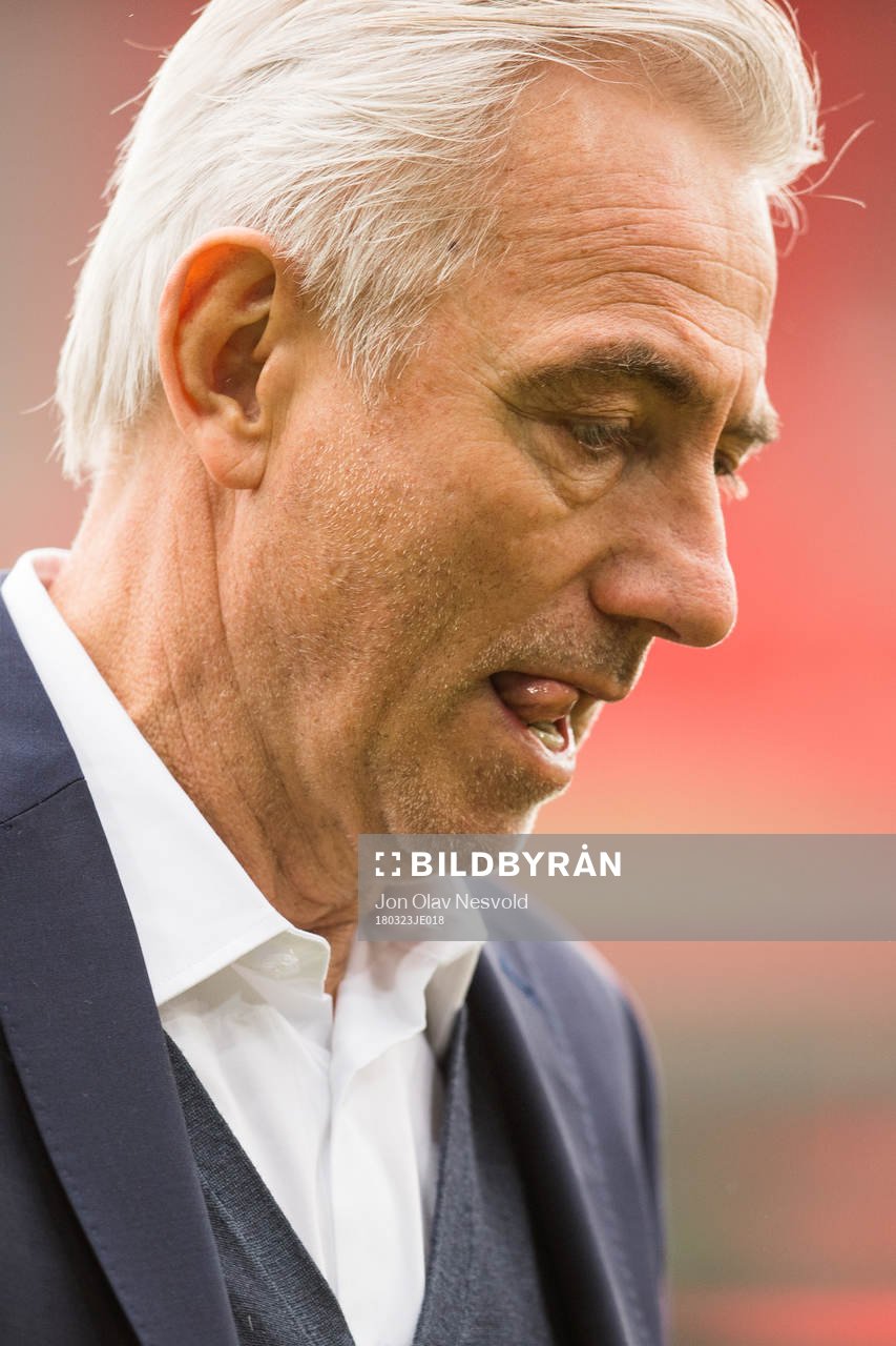 Bert van Marwijk, head coach of Australia