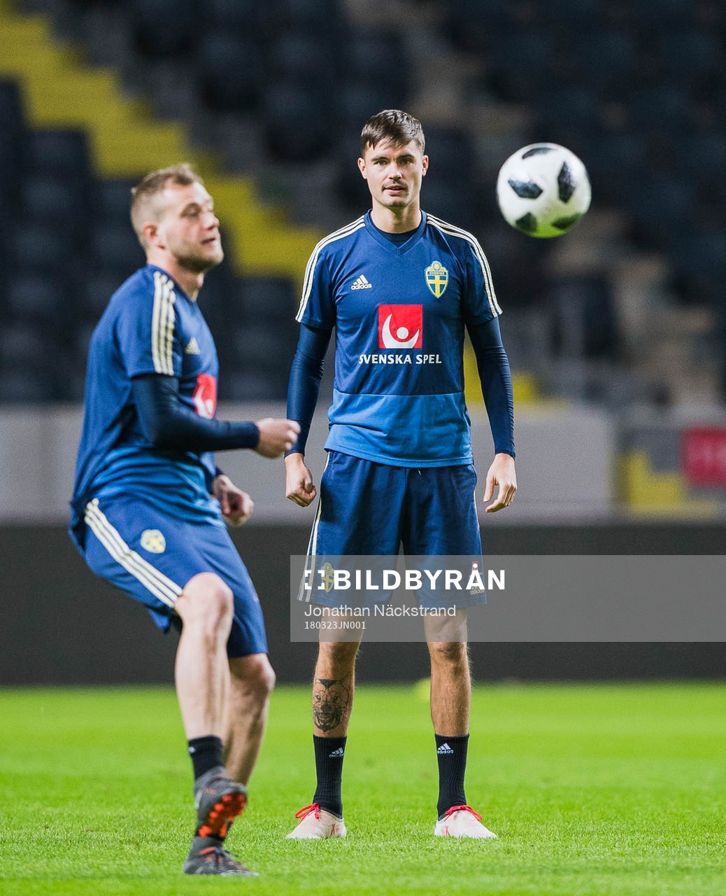 Sveriges Mikael Lustig och John Guidetti