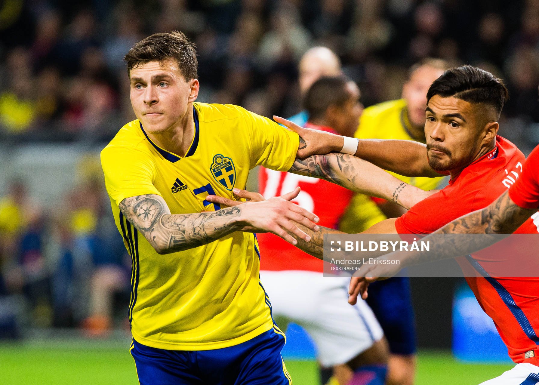 Sveriges Victor Nilsson Lindelöf och Chiles Paulo Diaz