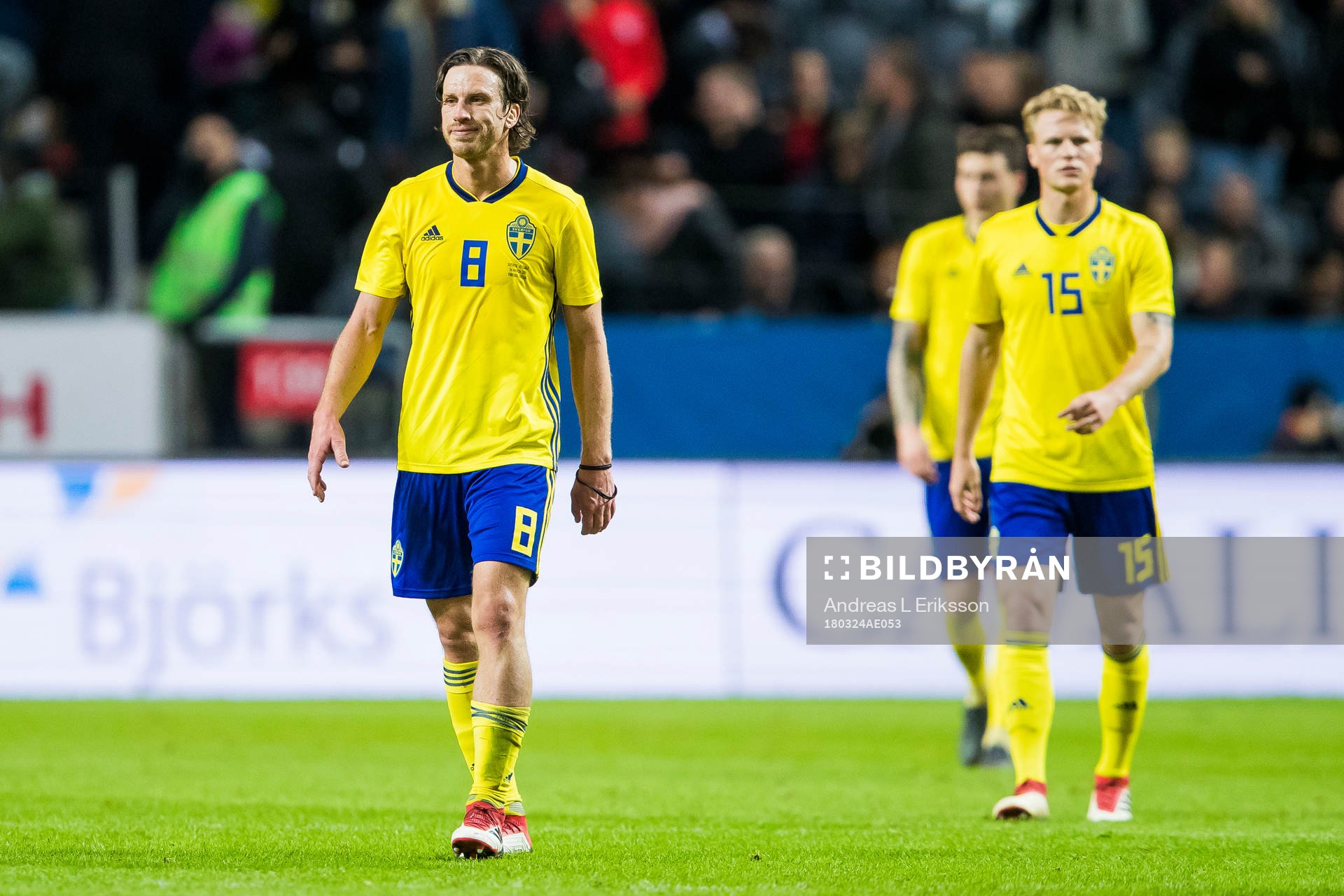 Sveriges Gustav Svensson och Oscar Hiljemark deppar