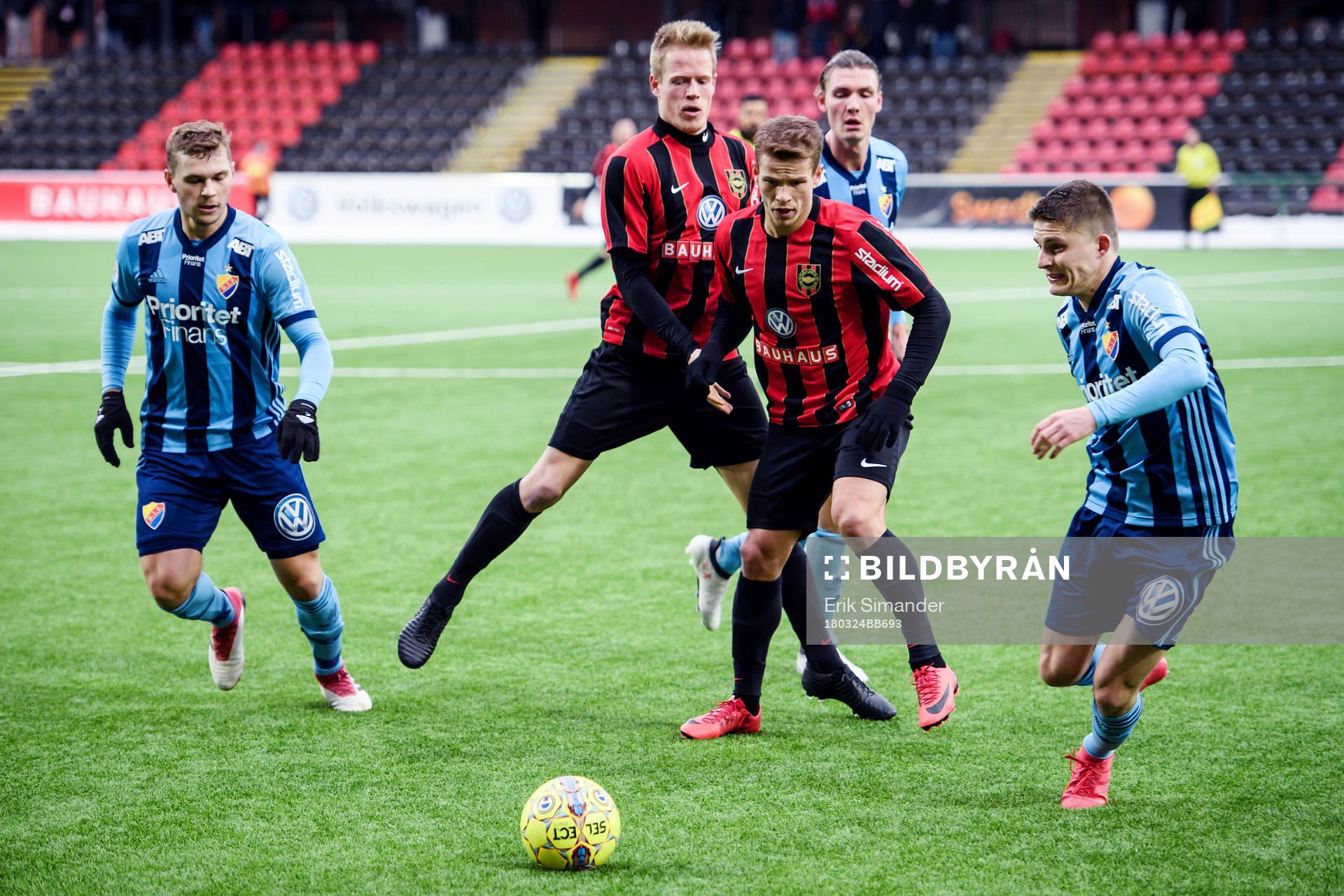Brommapojkarnas Bajram Ajeti och Djurgårdens Johan