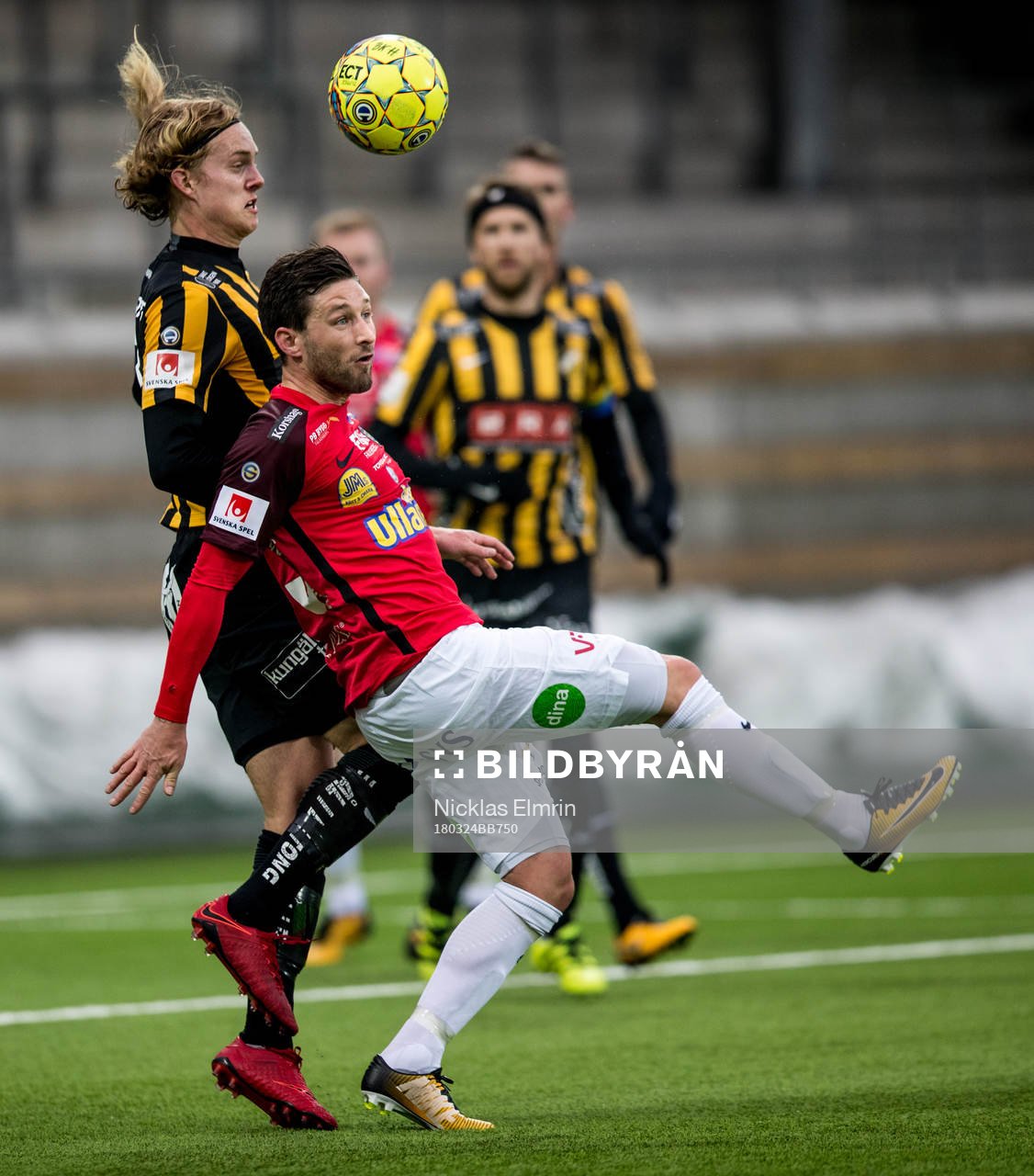 Falkenbergs Tibor Joza mot Häckens Gustav Berggren