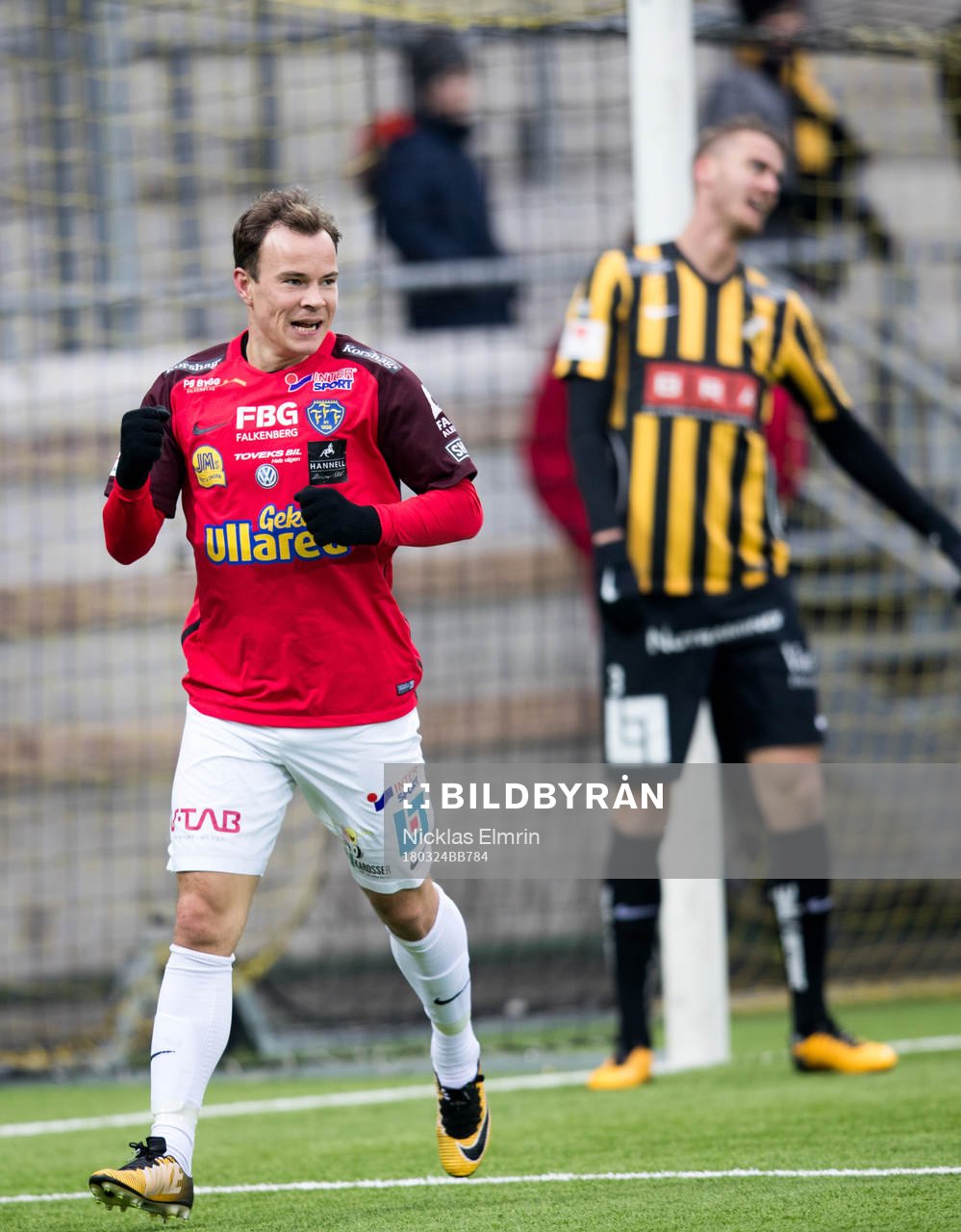 Falkenbergs Anton Wede firar sitt 1-0 mål