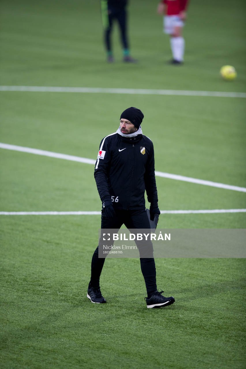 Häckens tränare Andreas Alm