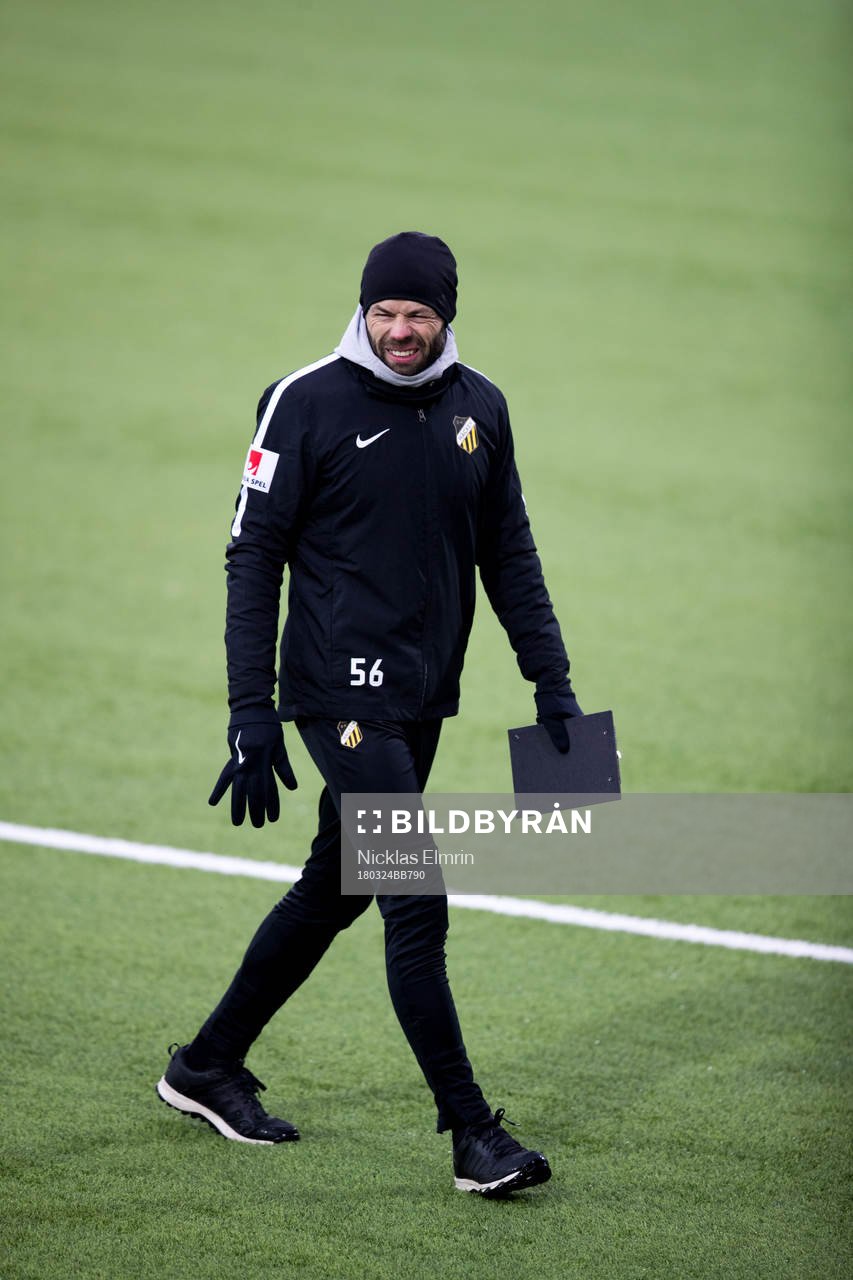 Häckens tränare Andreas Alm