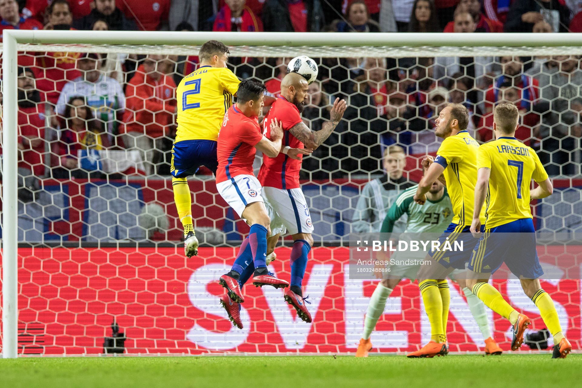 Chiles Arturo Vidal nickar precis utanför