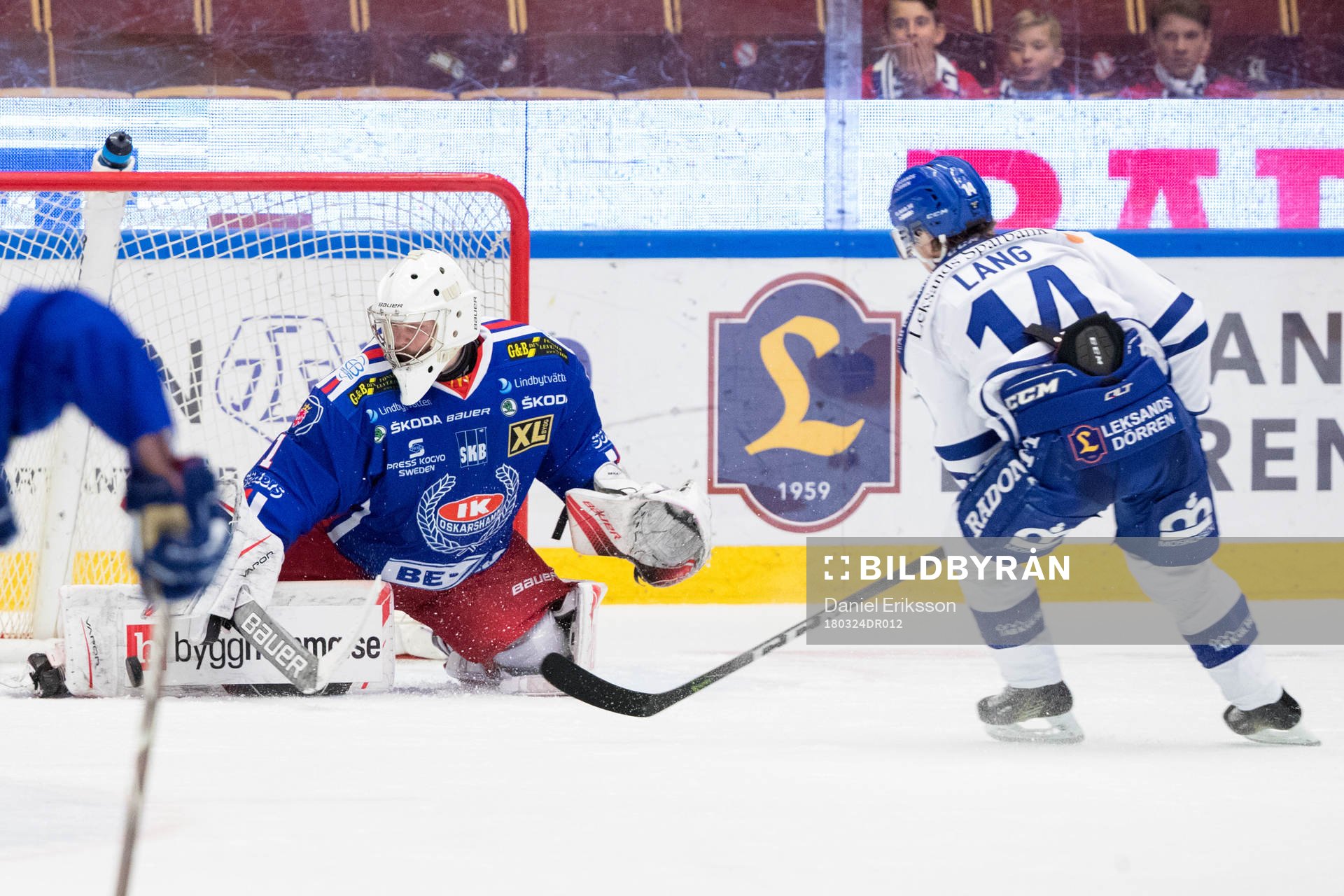 Leksands Oskar Lang och Oskarshamns målvakt Christoffer