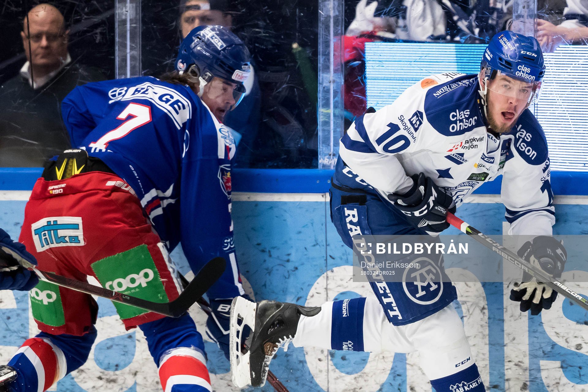 Oskarshamns Marcus Björk och Leksands Matt Carey  i