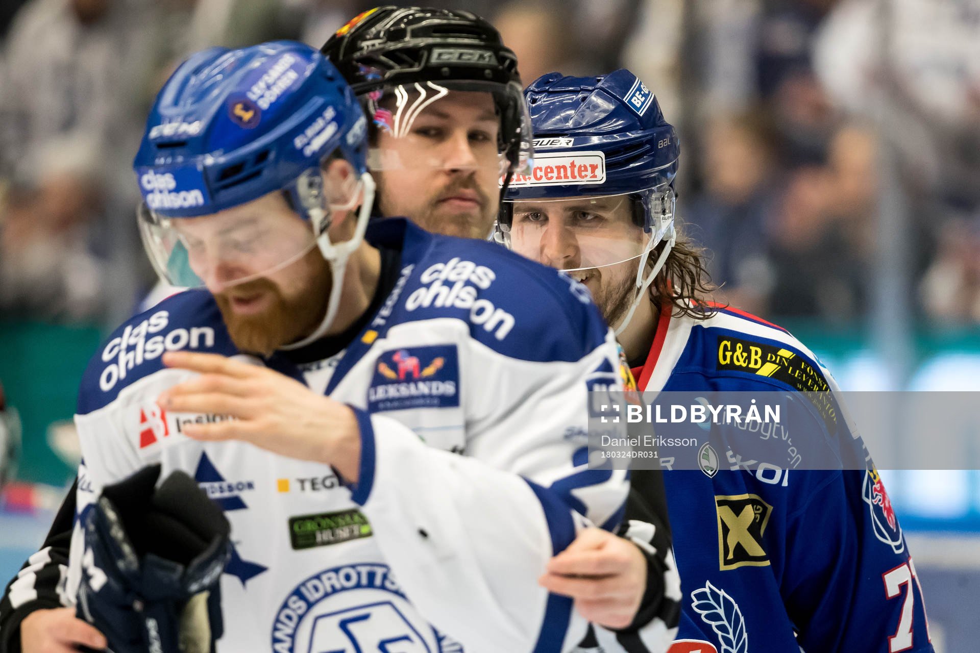 Oskarshamns Mikael Kuronen  i ishockeymatchen i