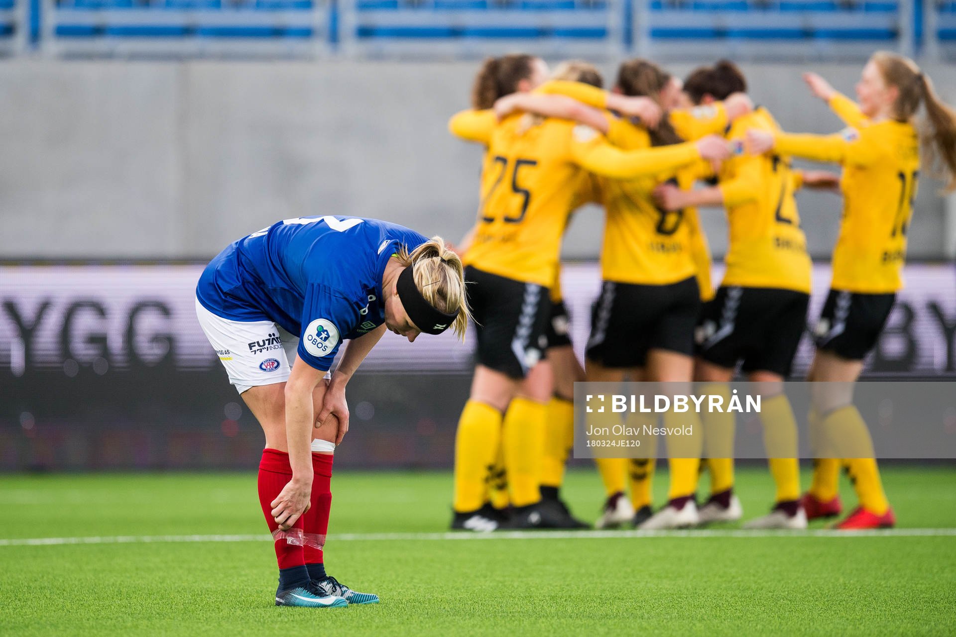 Ingrid Katrine Buer Søndenå of Vålerenga looks dejected