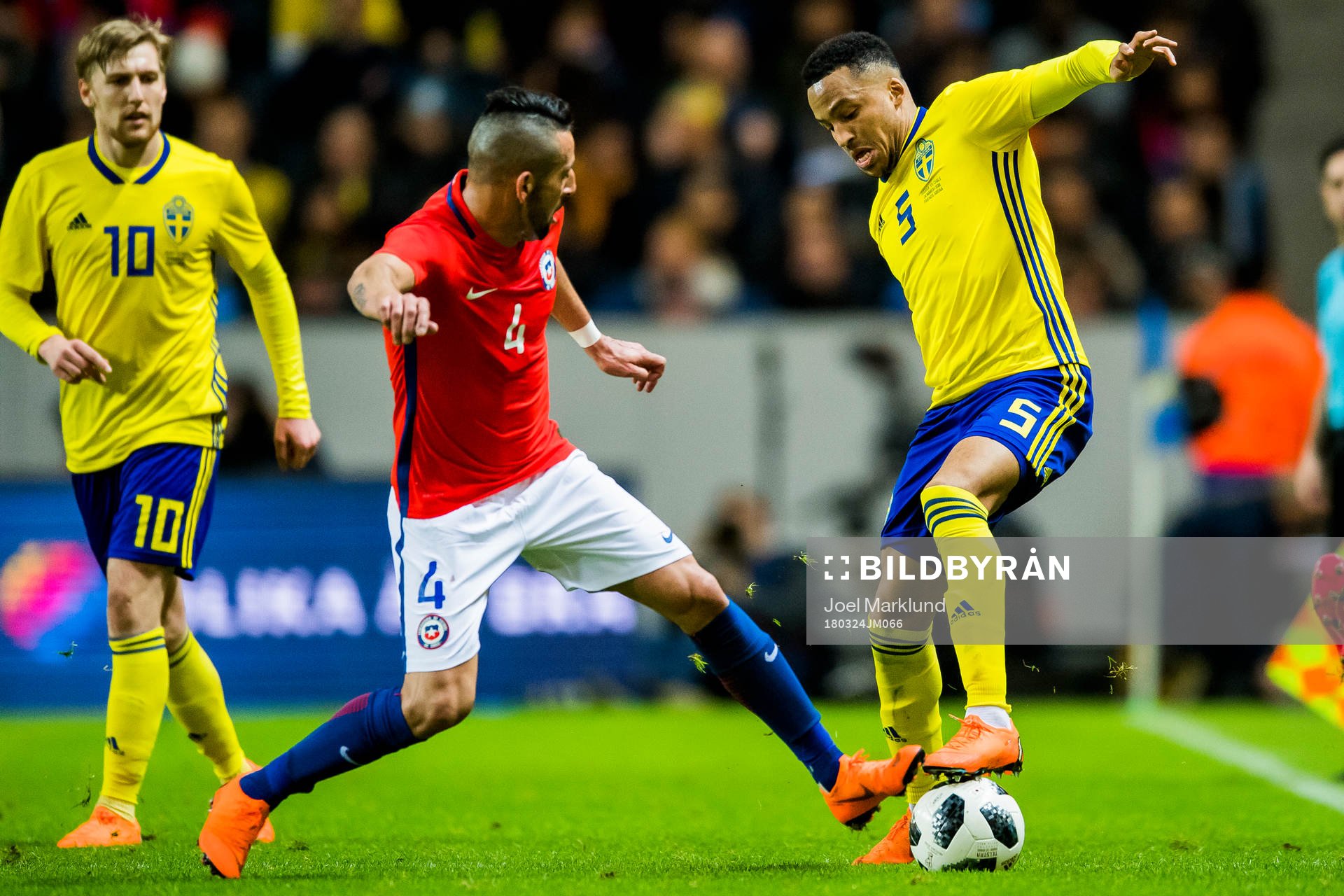 Sveriges Emil Forsberg, Chiles Mauricio Isla och Sveriges