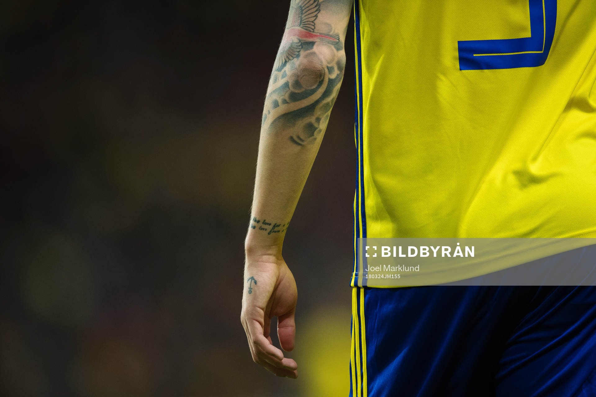 Sveriges Victor Nilsson Lindelöf har tatueringar på en arm