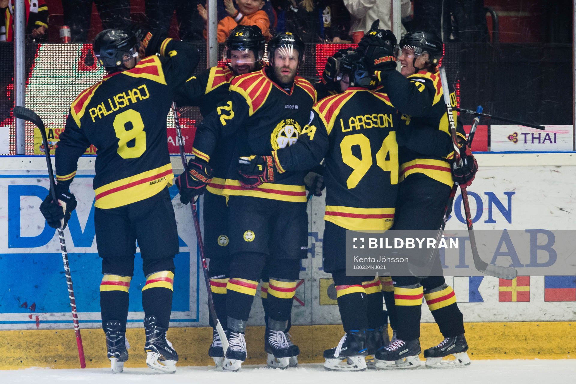 Brynäs Johan Alcén jublar med Jörgen Sundqvist , Aaron