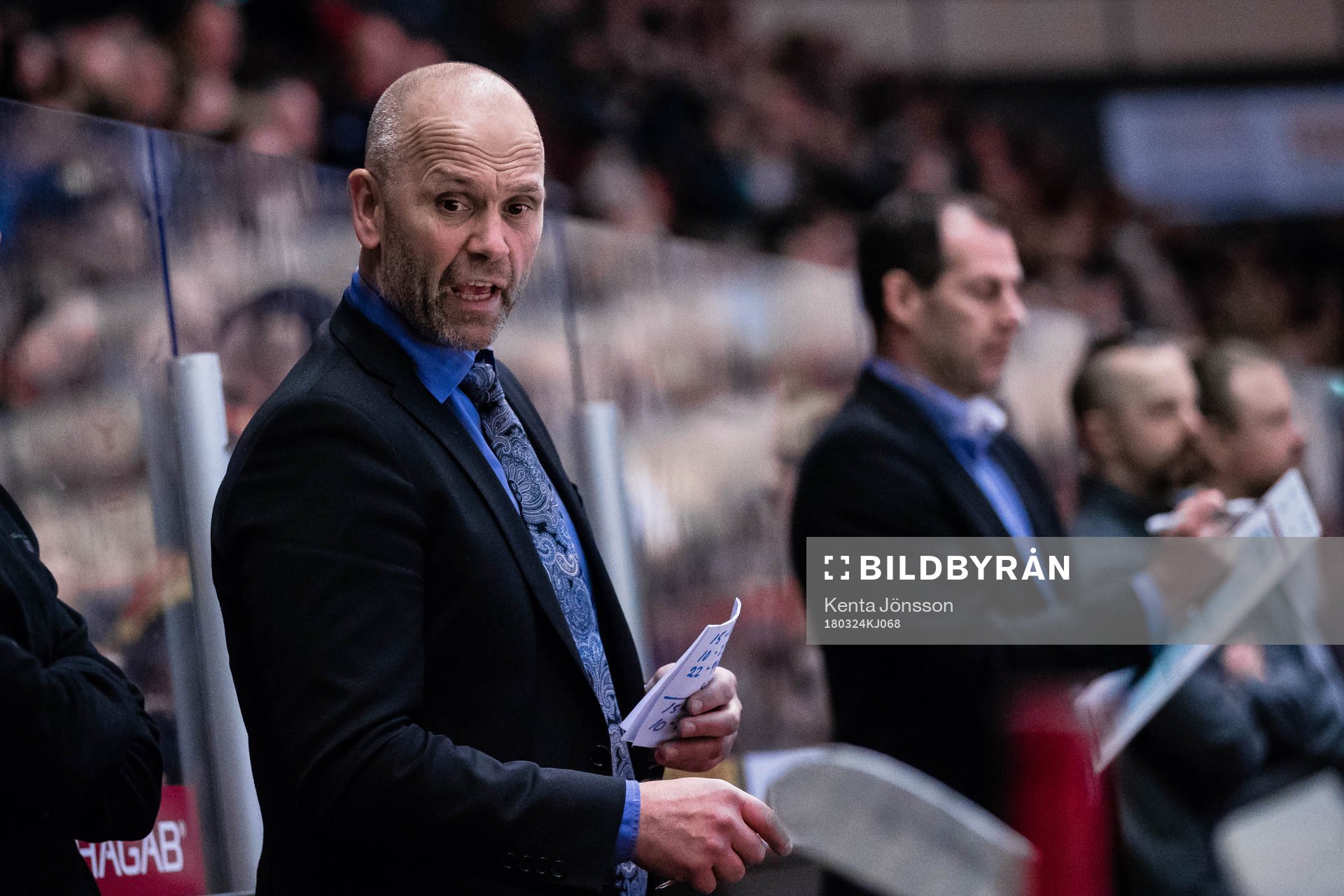 Brynäs tränare Tommy Sjödin reagerar