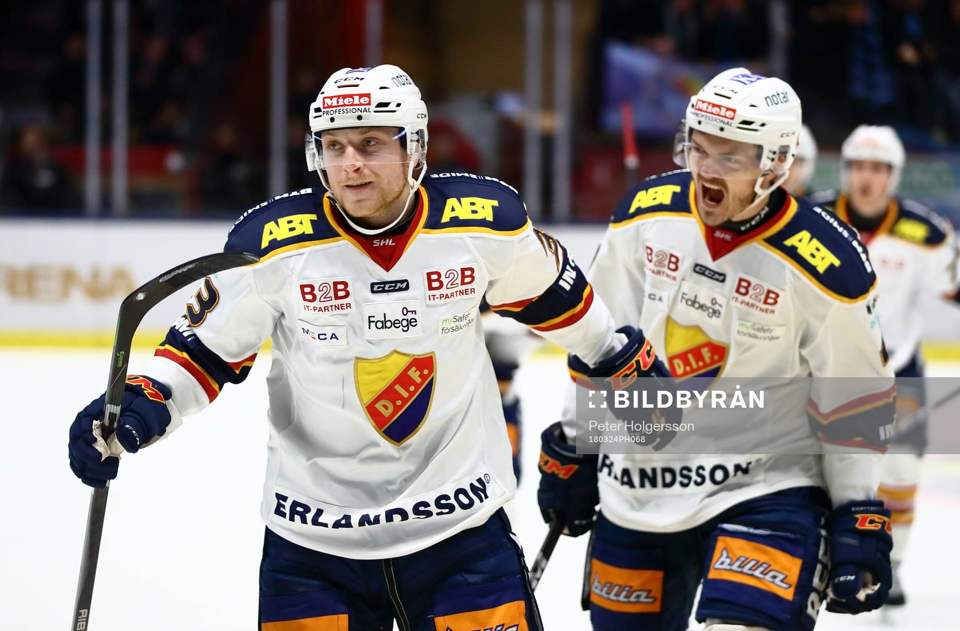 Djurgårdens Linus Hultström jublar