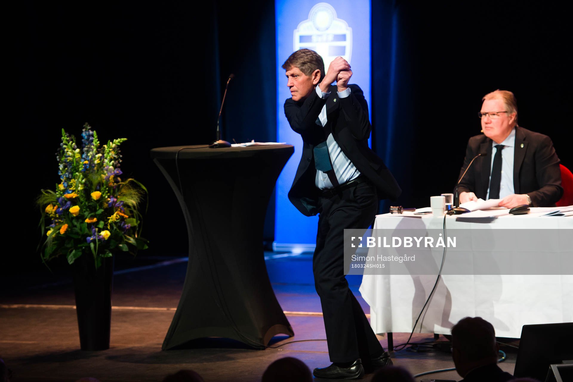Valberednings ordförande Ingmar Alm presenterar Maria