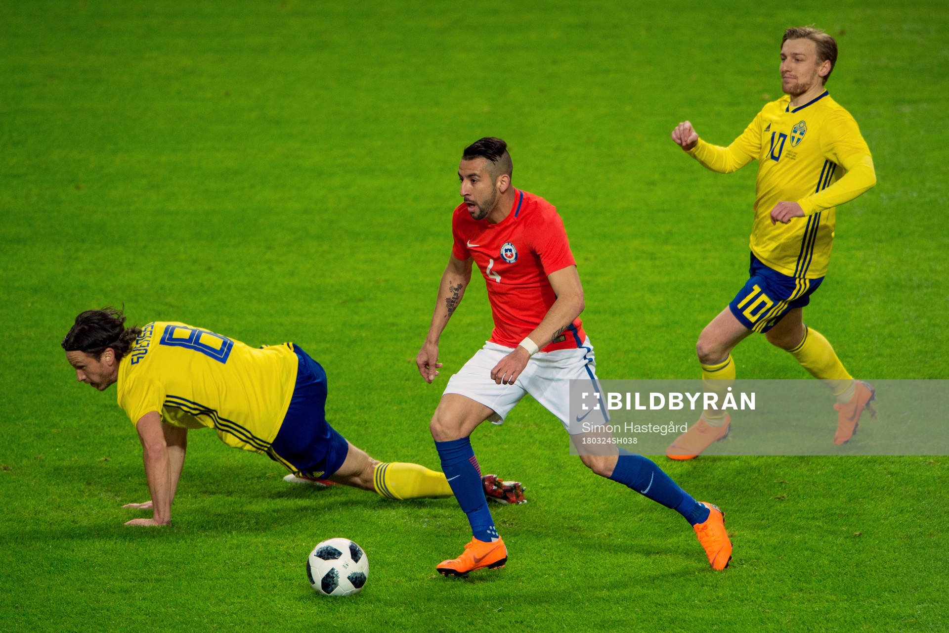 Sveriges Gustav Svensson och Emil Forsberg och Chiles