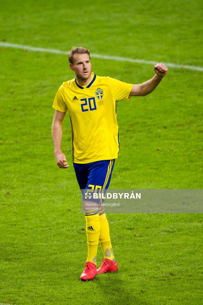 Sveriges Ola Toivonen jublar