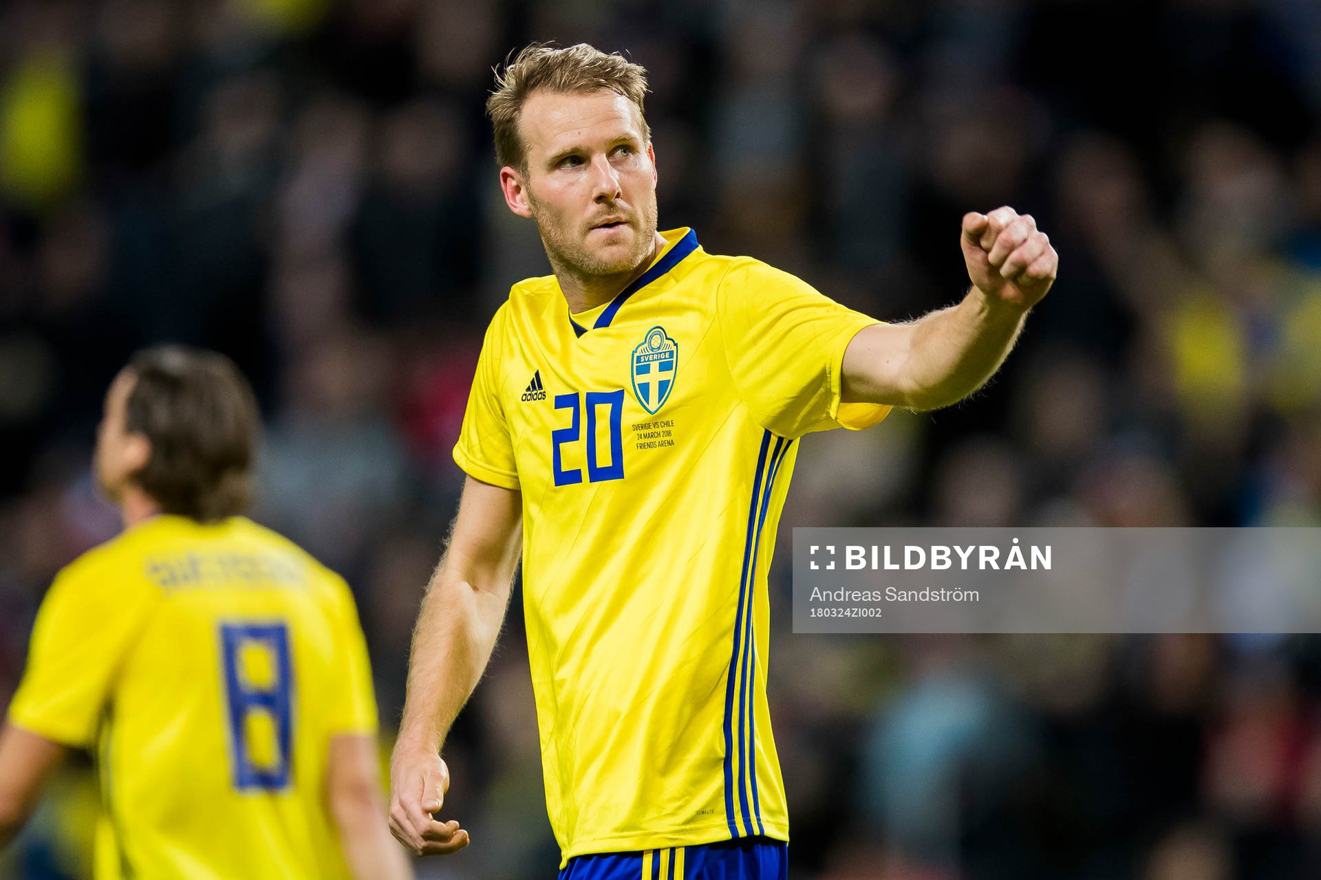 Sveriges Ola Toivonen jublar