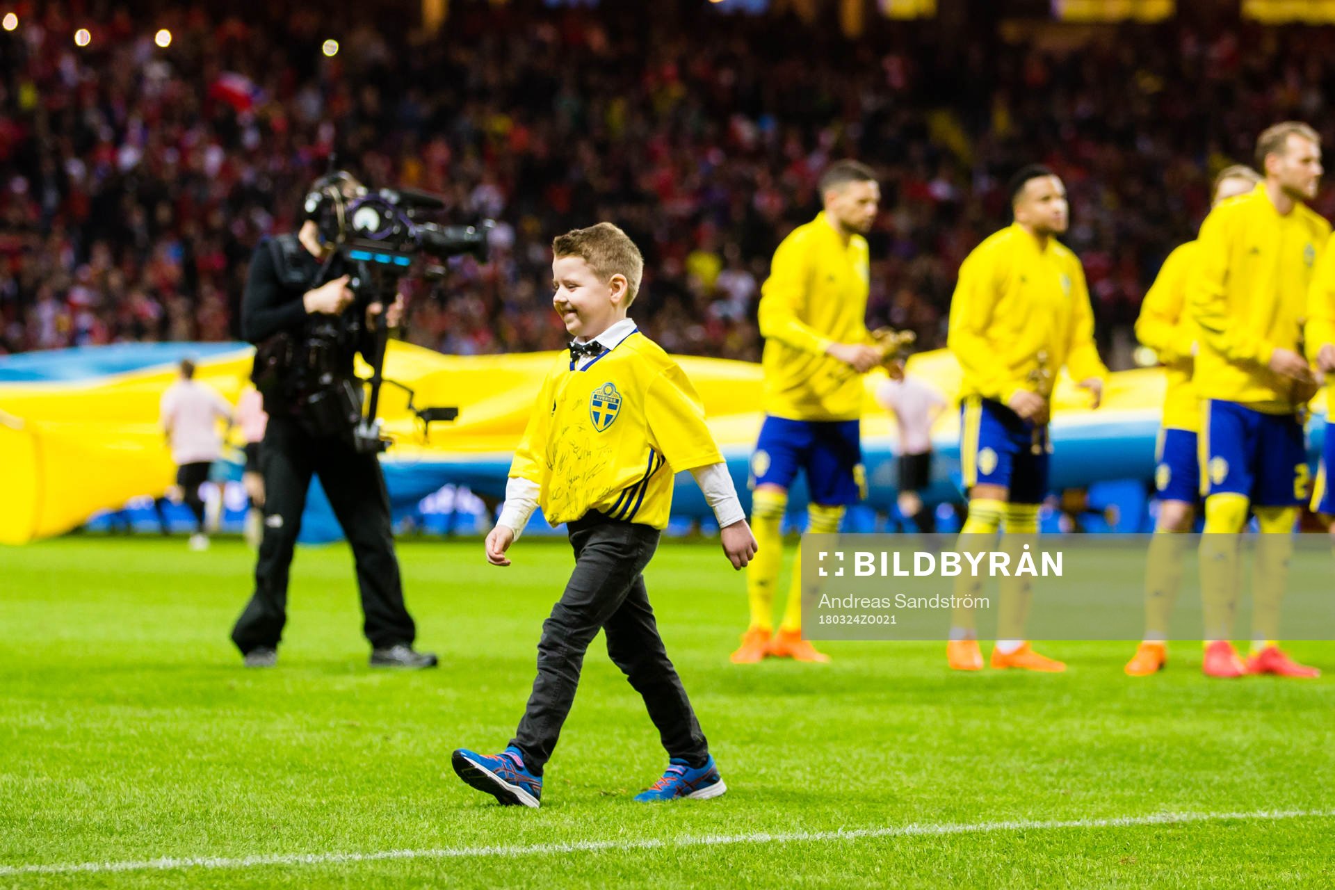 Lukas Wilhelmsson går av planen
