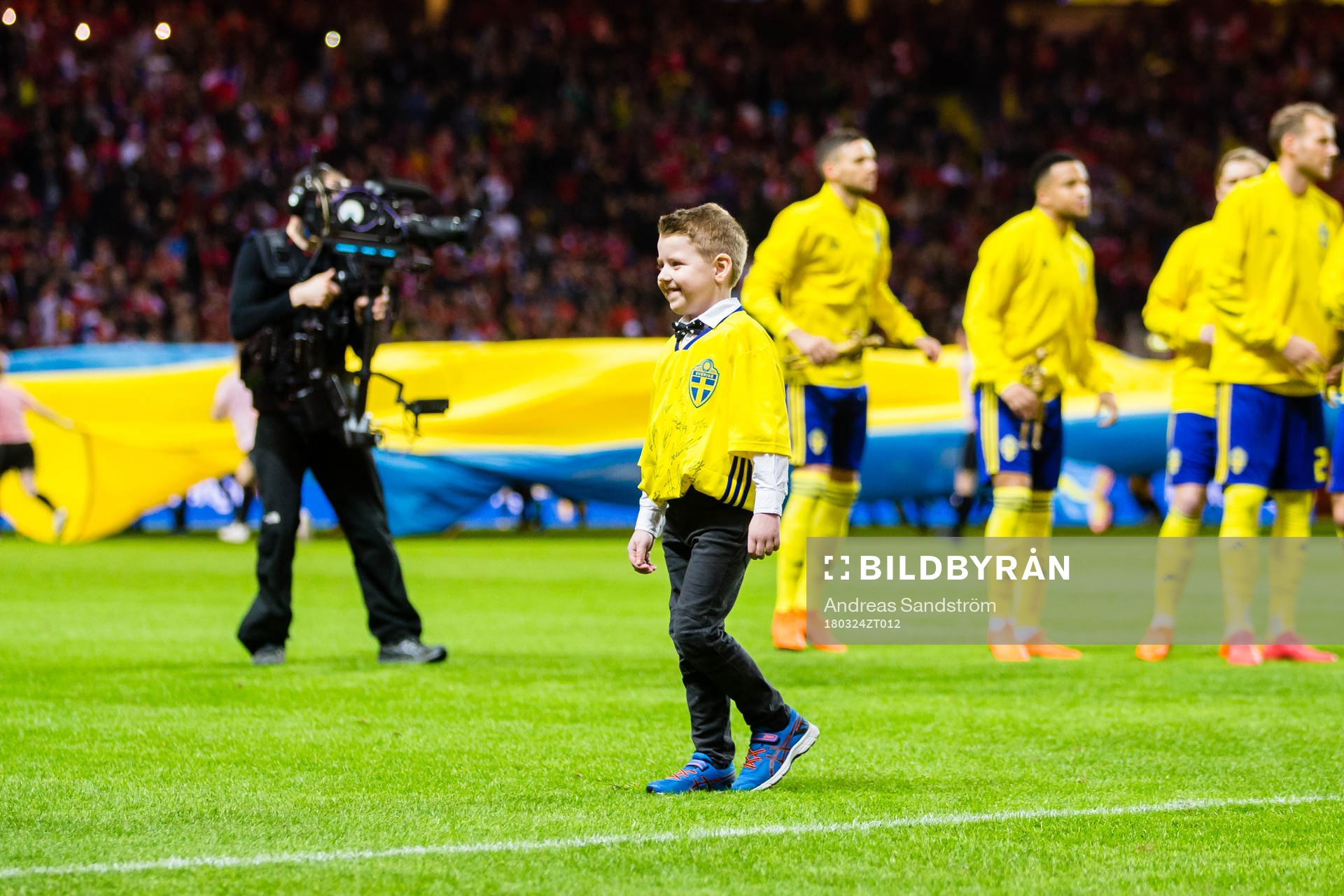 Lukas Wilhelmsson går av planen