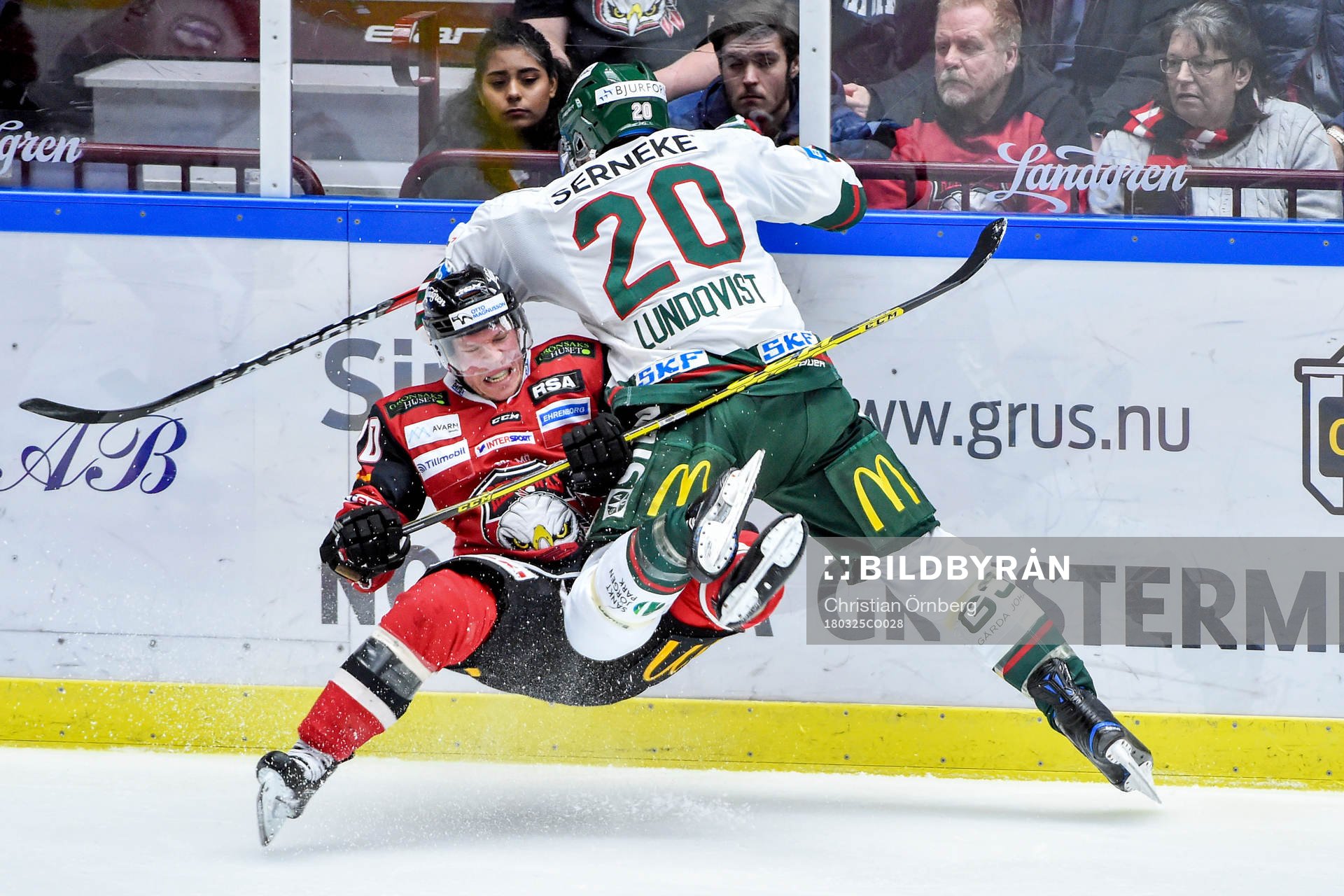 Malmö Redhawks Erik Forssell och Frölundas Joel Lundqvist