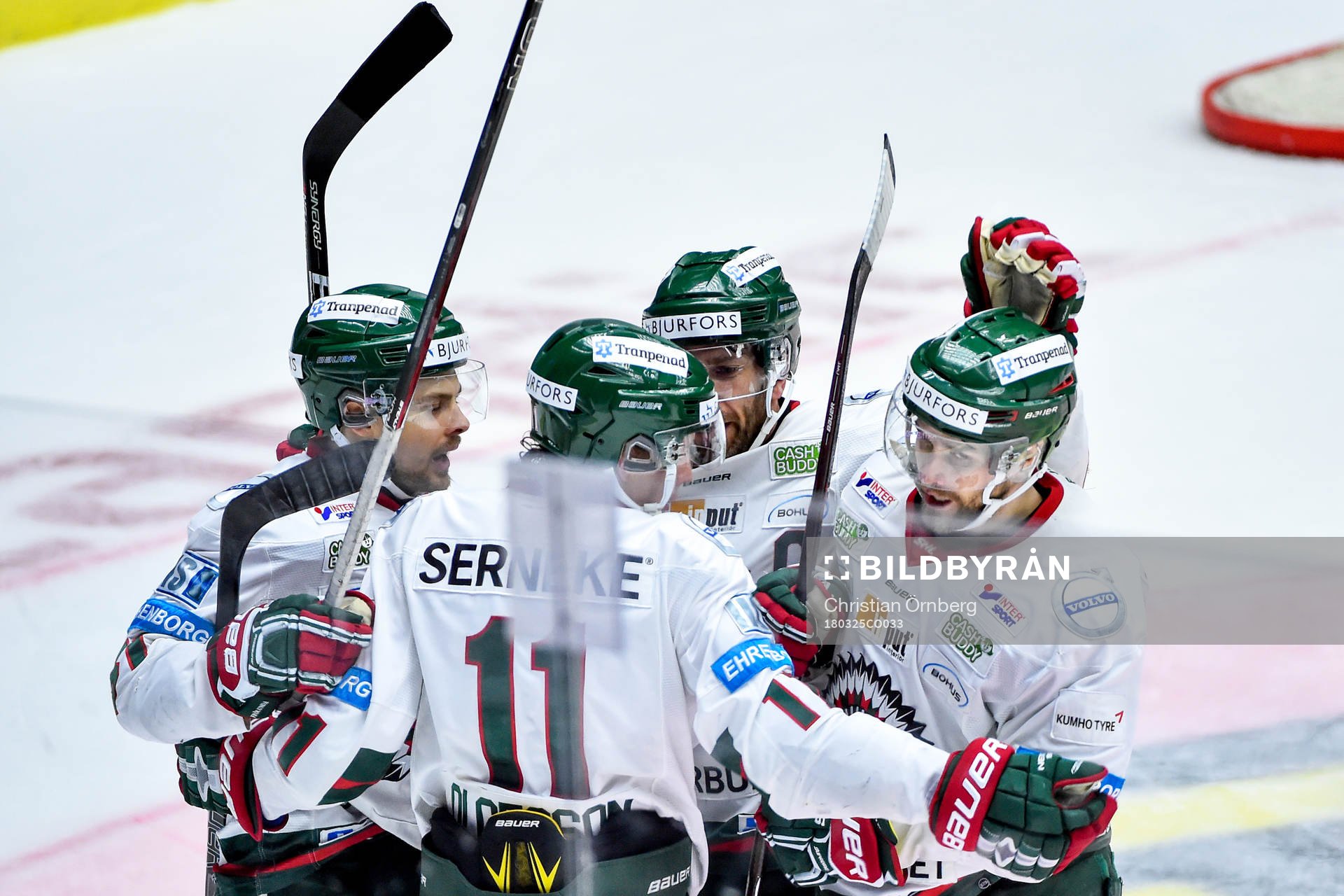 Frölundas Victor Olofsson jublar med lagkamrater