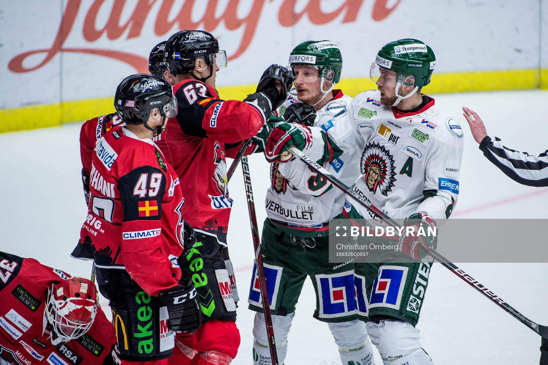 Malmö Redhawks Rhett Rakhshani och Fredrik Händemark i