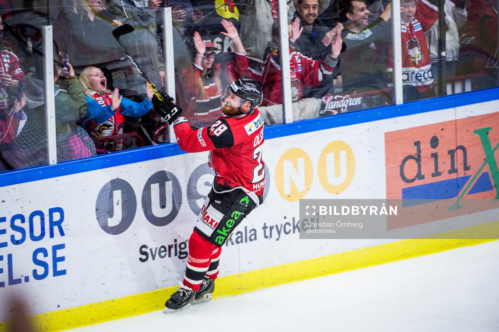 Malmö Redhawks Jens Olsson jublar