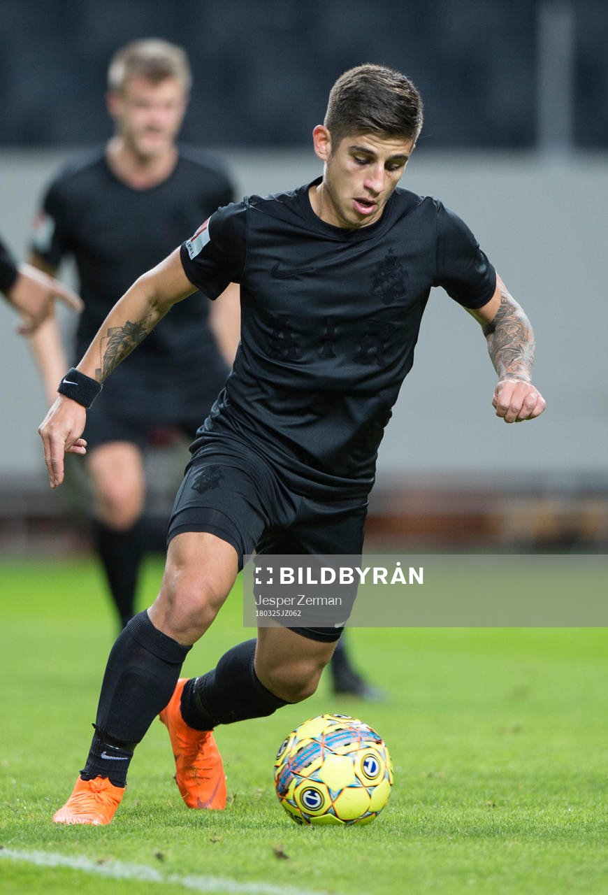 s Nicolas Stefanelli