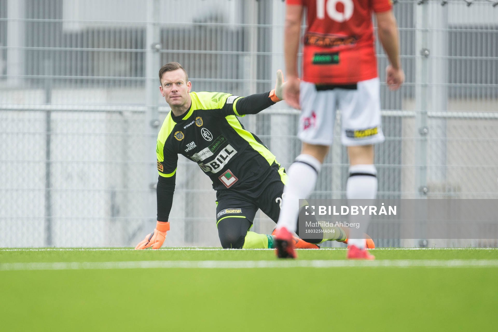 Landskronas målvakt Viktor Noring deppar
