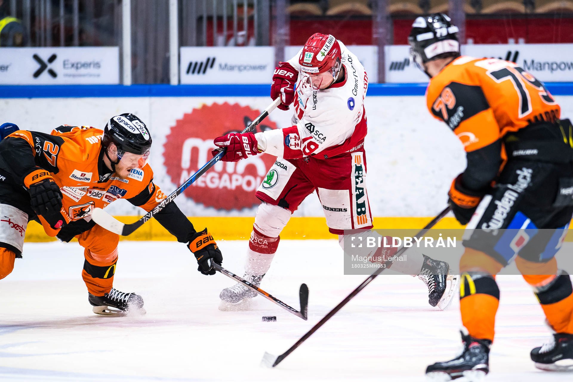 Karlskronas Henrik Nilsson , Timrås Erik Karlsson och