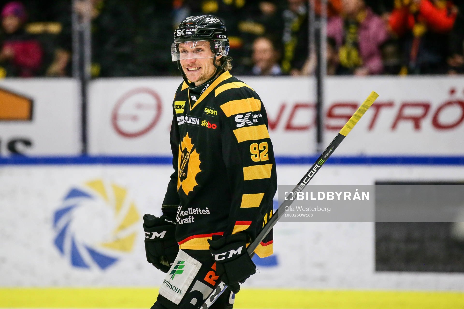 Skellefteås Jesper Olofsson jublar