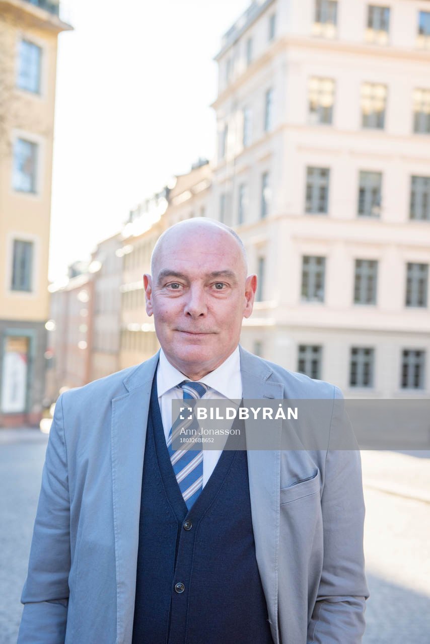 Förre fotbollsspelaren Ronald Åman ses