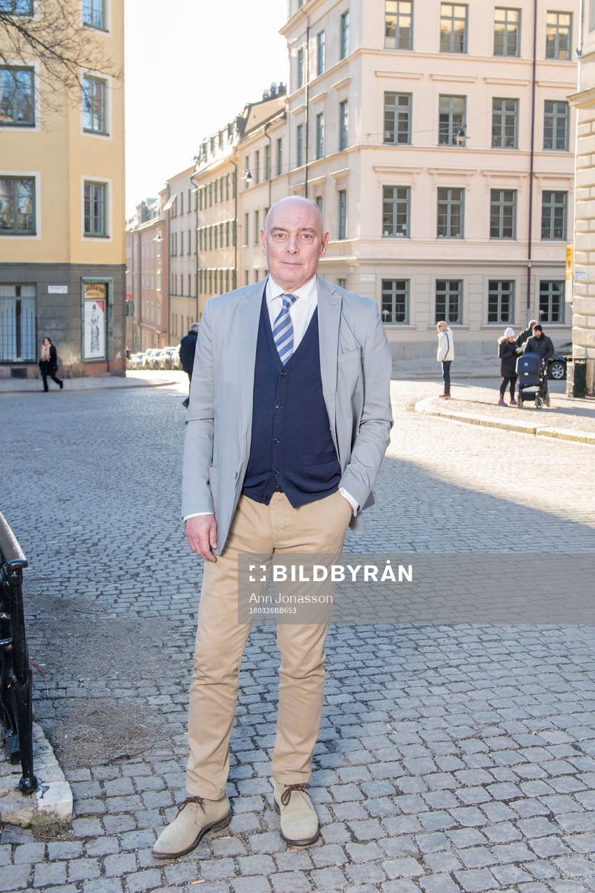 Förre fotbollsspelaren Ronald Åman ses
