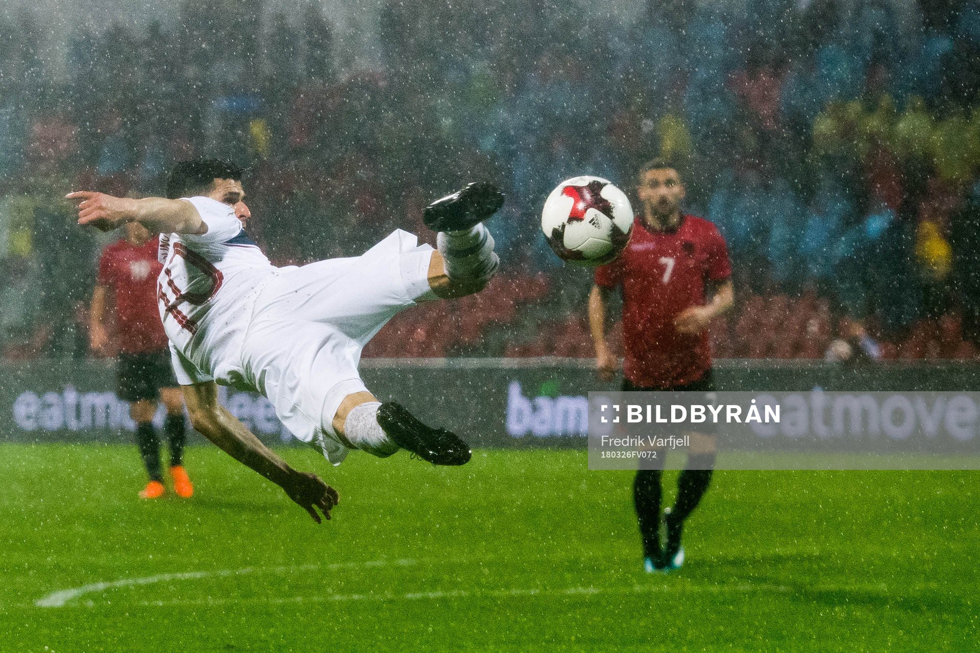 Tarik Elyounoussi of Norway shoots