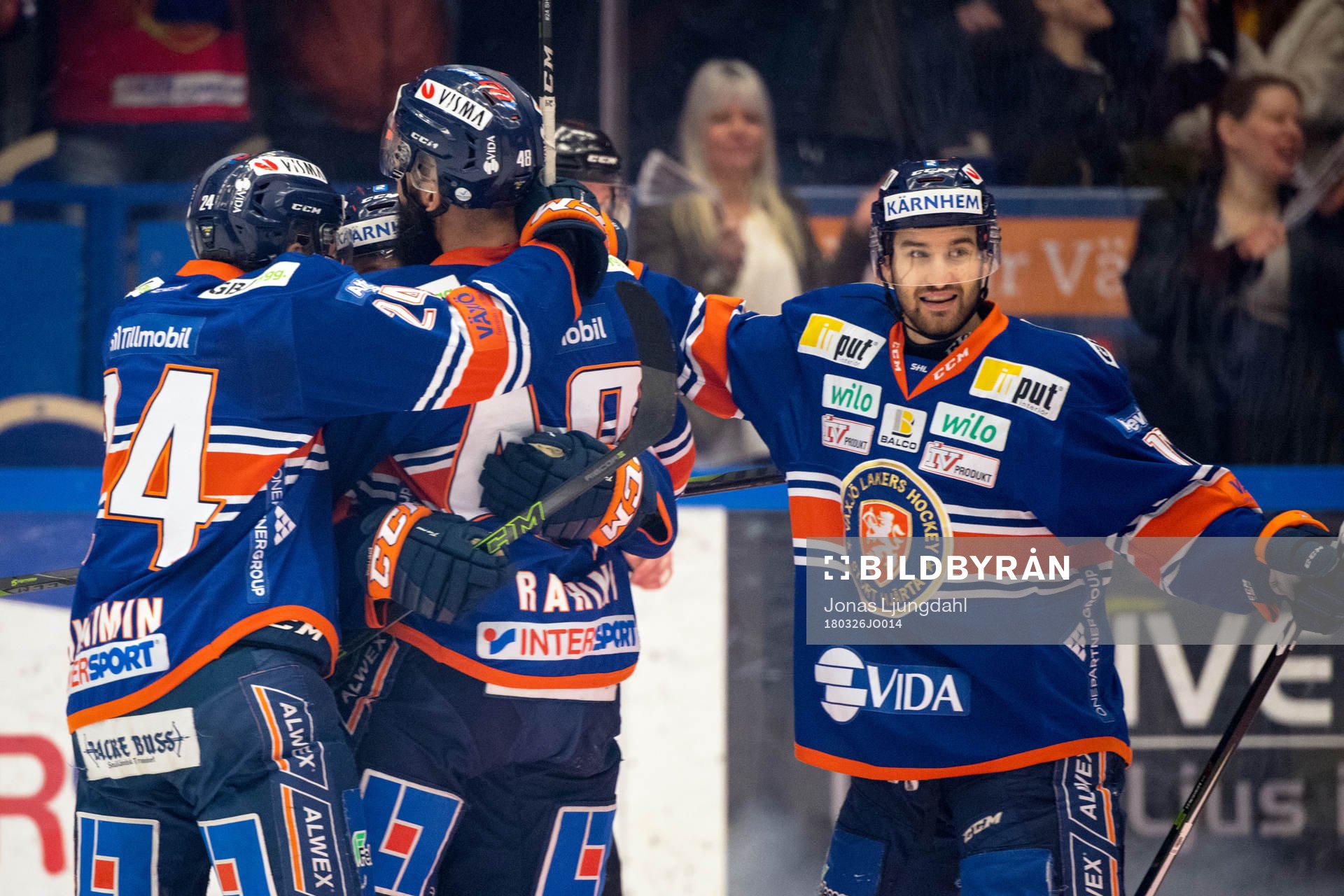Växjös Andy Miele jublar med lagkamrater