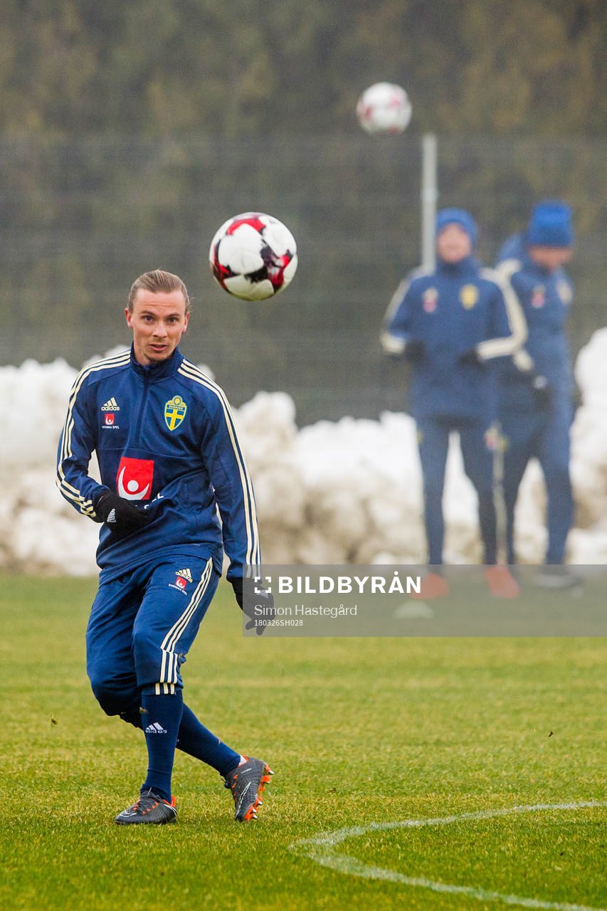 Niklas Hult